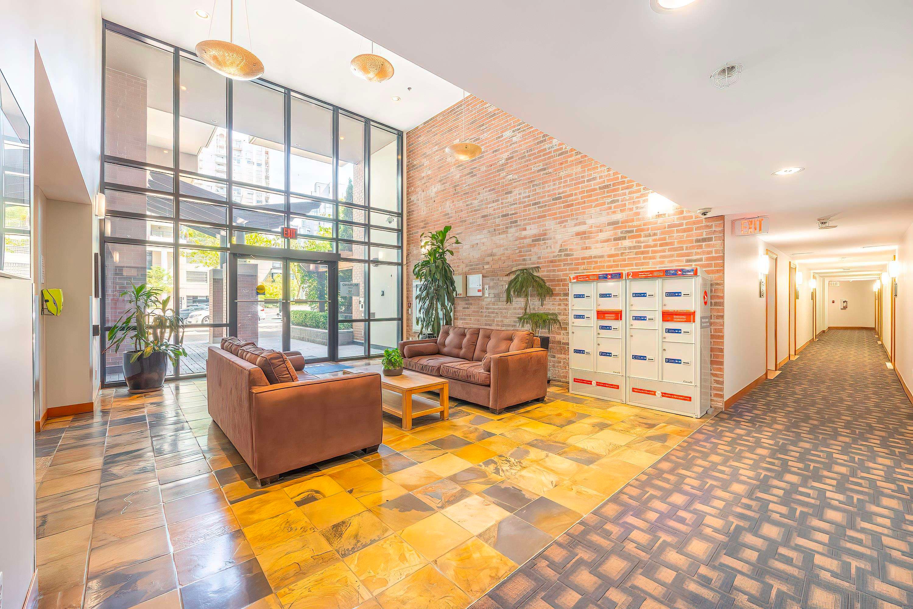 214 - 10 Renaissance Square, New Westminster, V3M 7B1 — photo 3