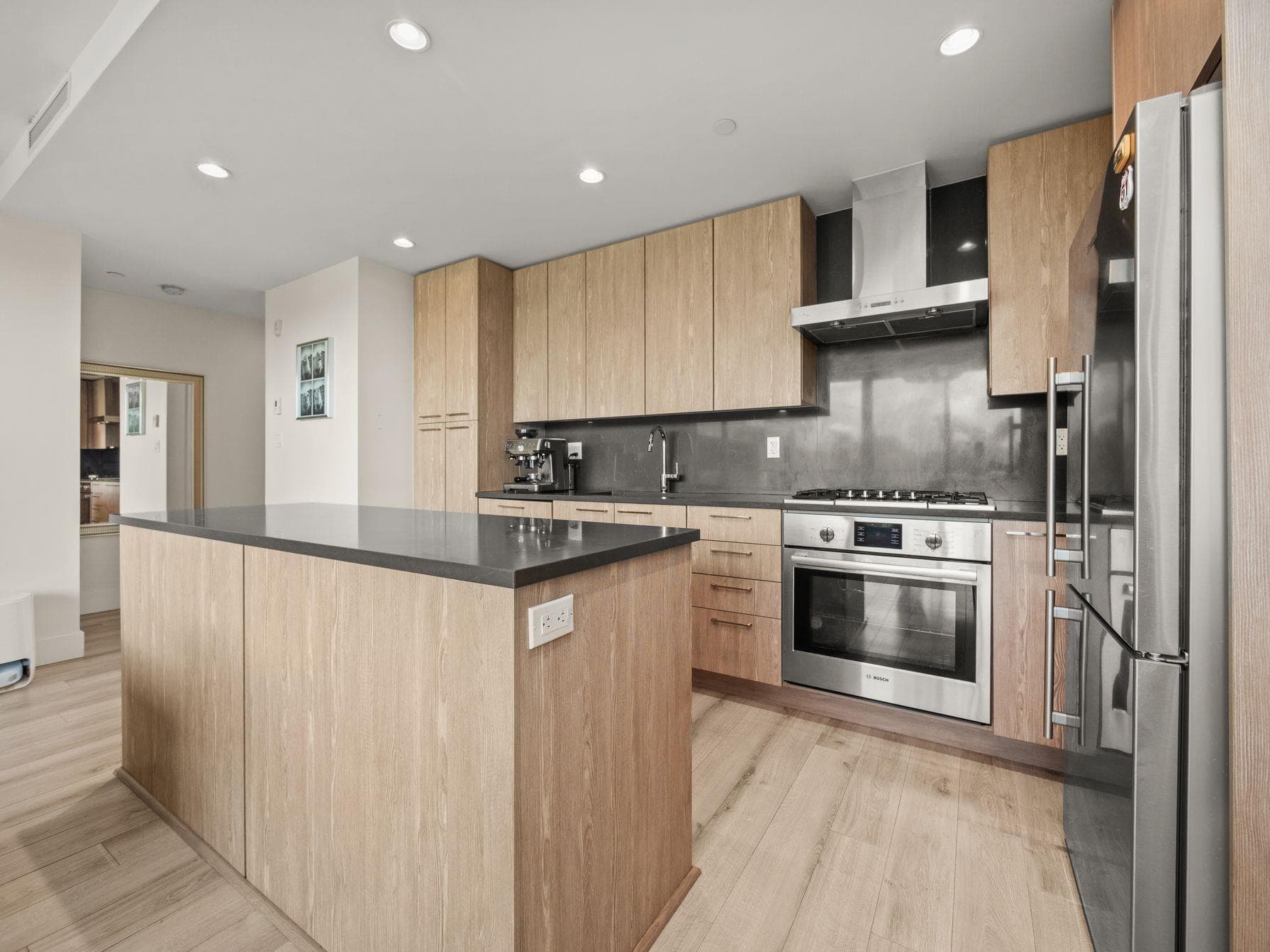 321 - 10788 No. 5 Road, Richmond, V6W 0B7 — photo 4