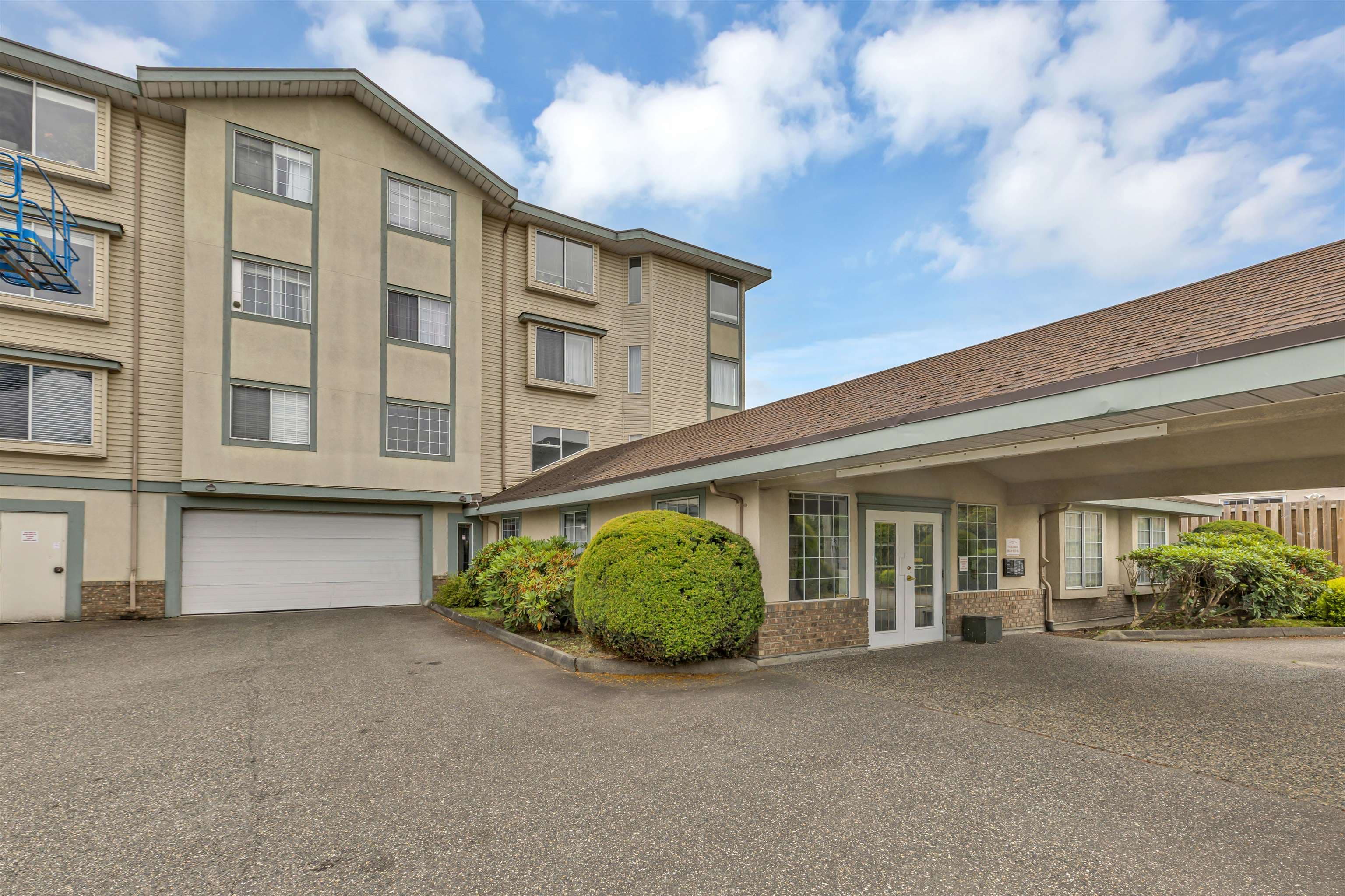 204 - 45660 Knight Road, Chilliwack, V2R 2X4 — photo 1
