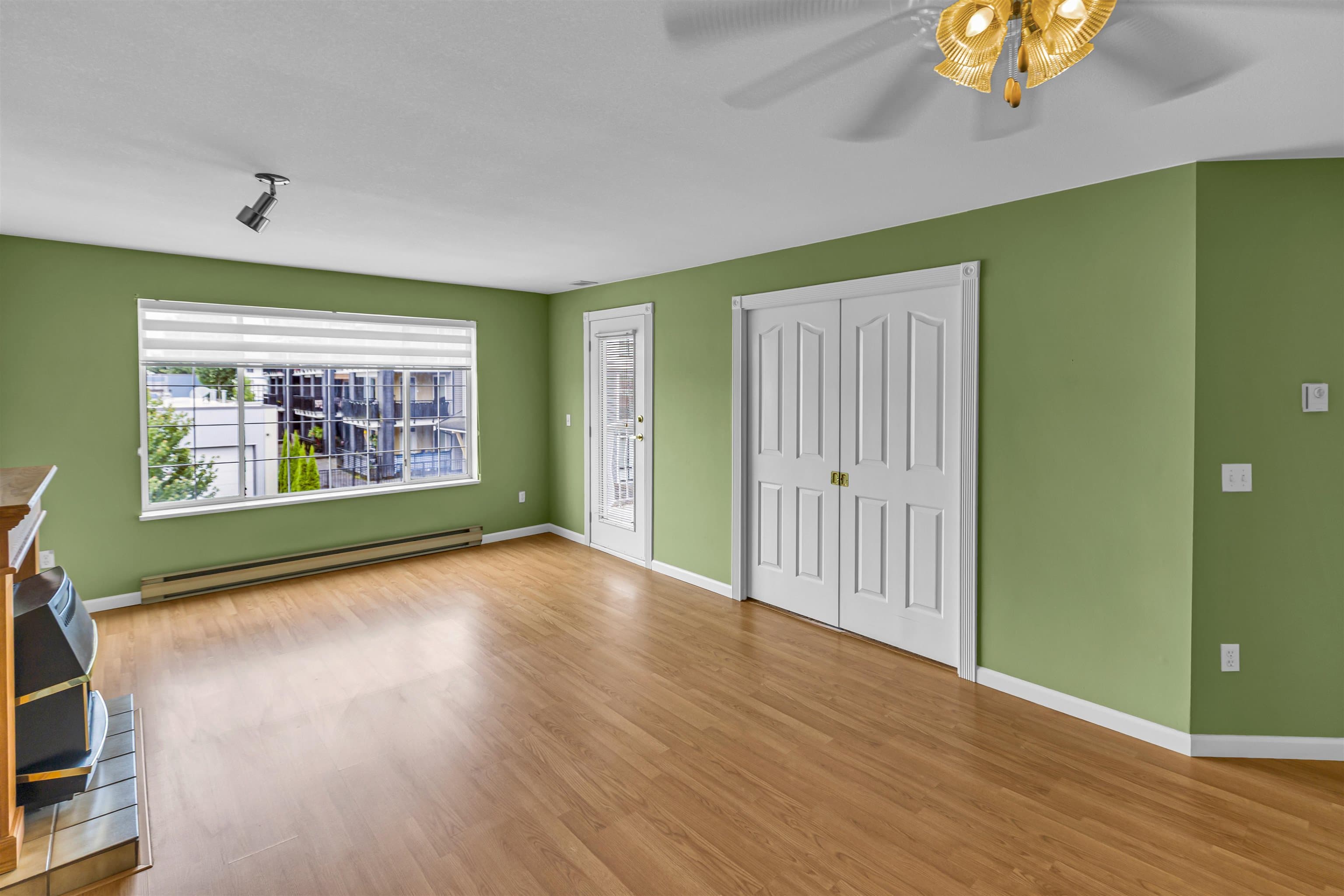 204 - 45660 Knight Road, Chilliwack, V2R 2X4 — photo 5
