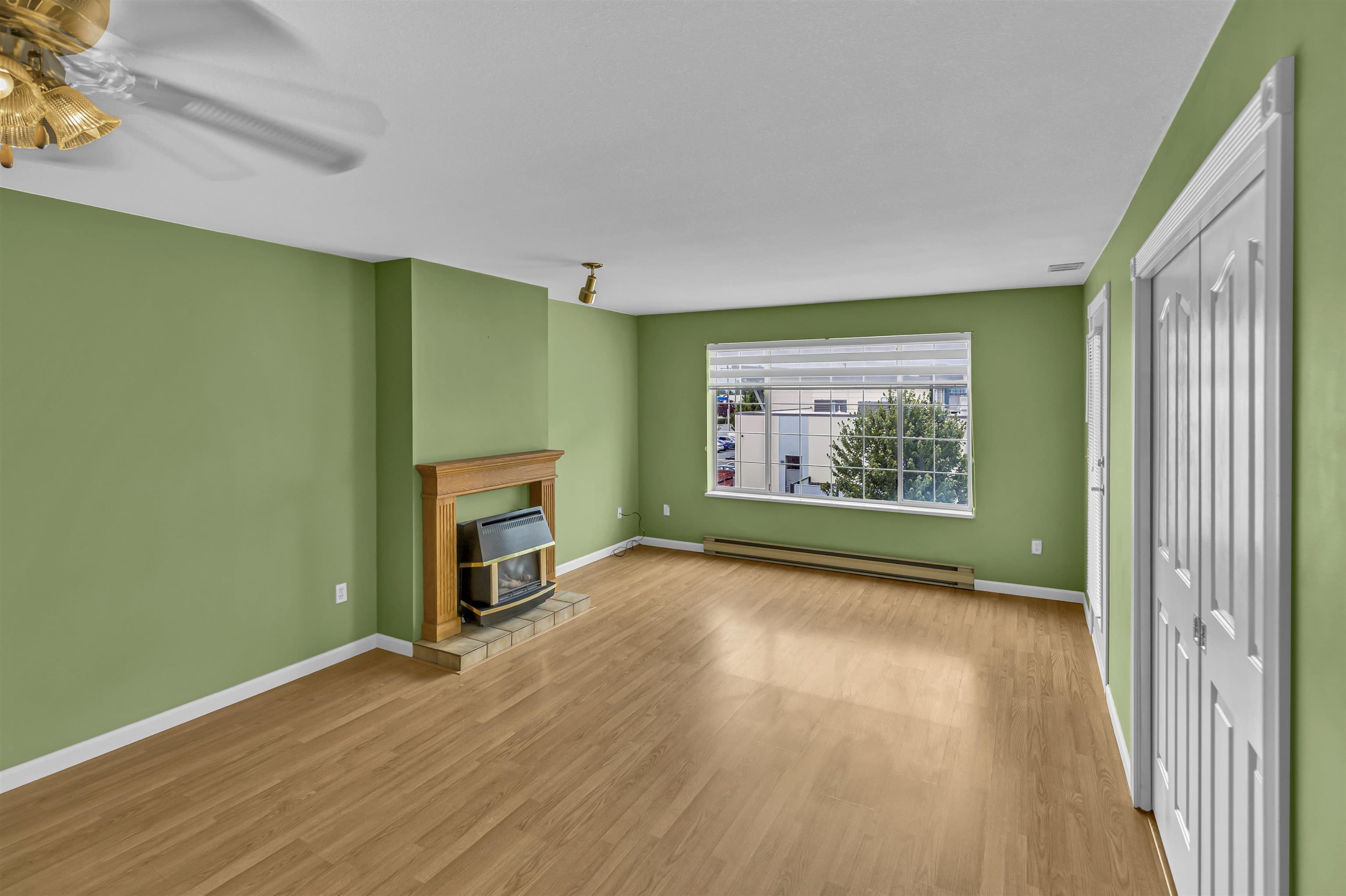 204 - 45660 Knight Road, Chilliwack, V2R 2X4 — photo 4