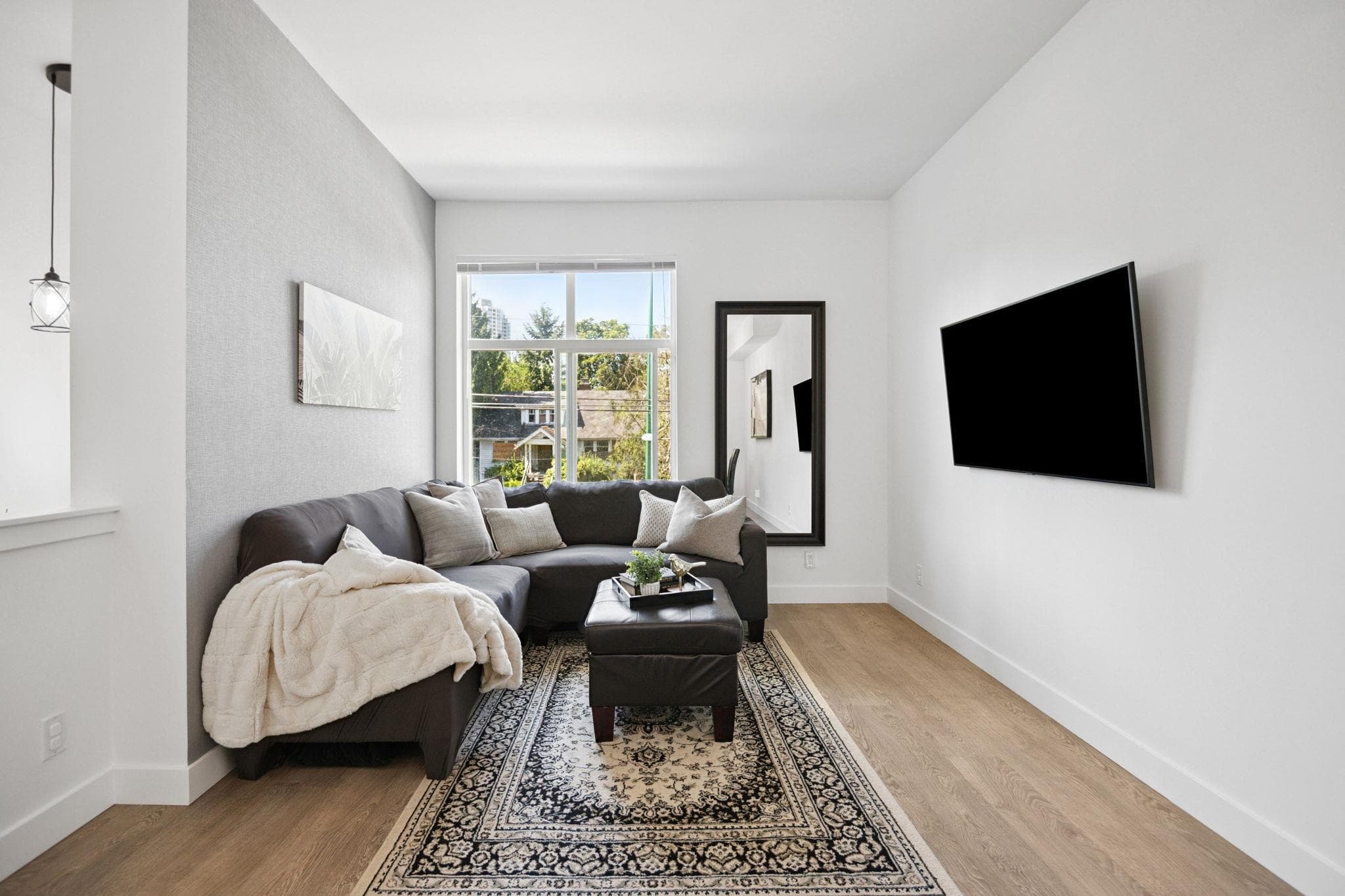 207 - 7250 18th Avenue, Burnaby, V3N 1H3 — photo 2