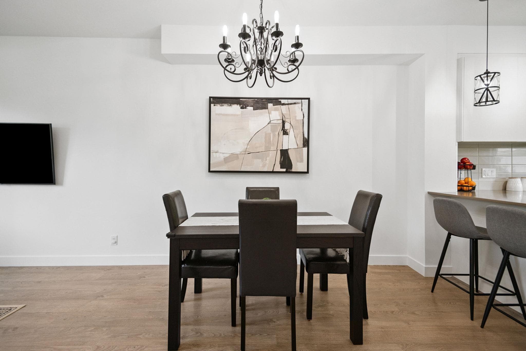207 - 7250 18th Avenue, Burnaby, V3N 1H3 — photo 5