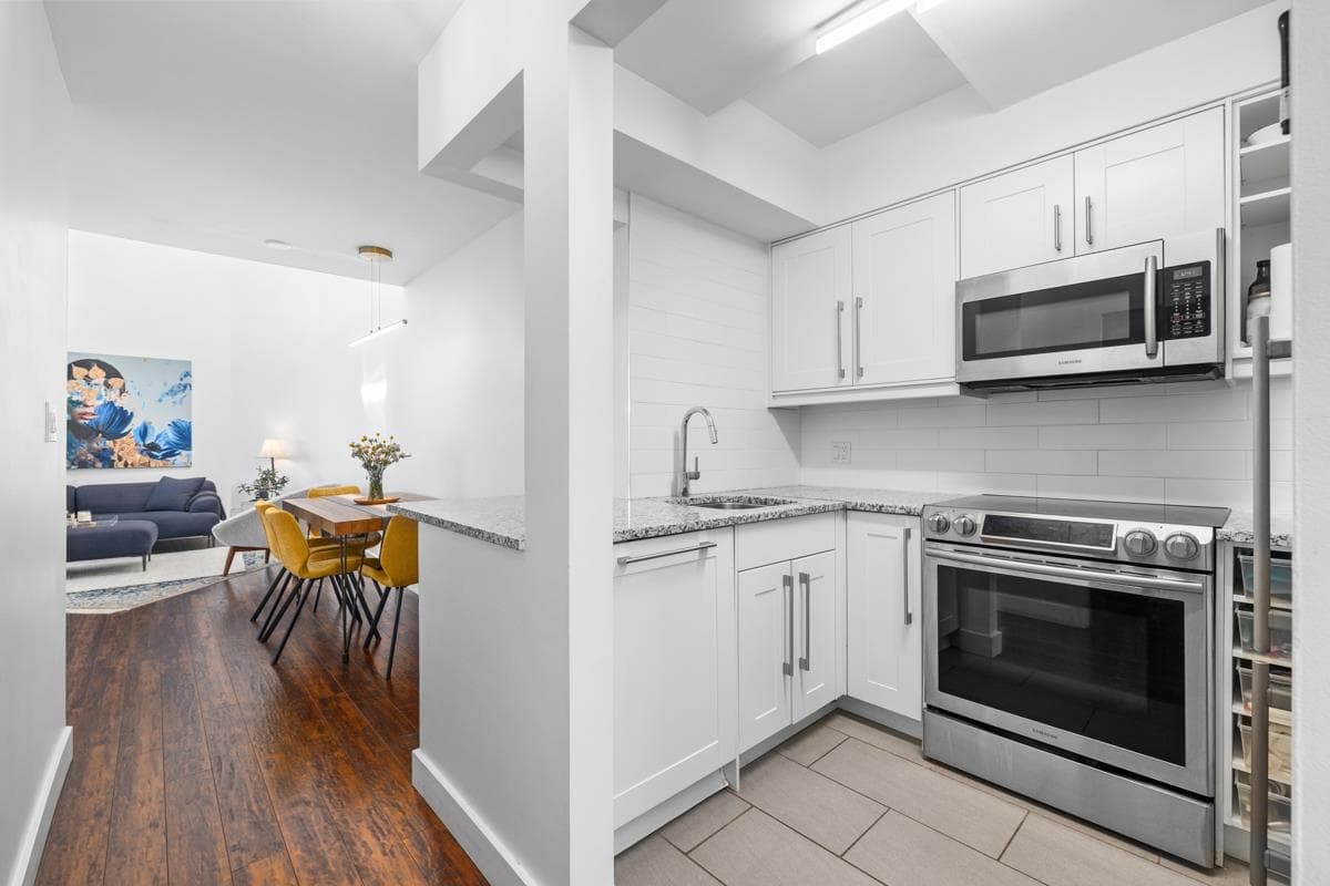 304 - 1082 W 8th Avenue, Vancouver, V6H 1C4 — photo 2