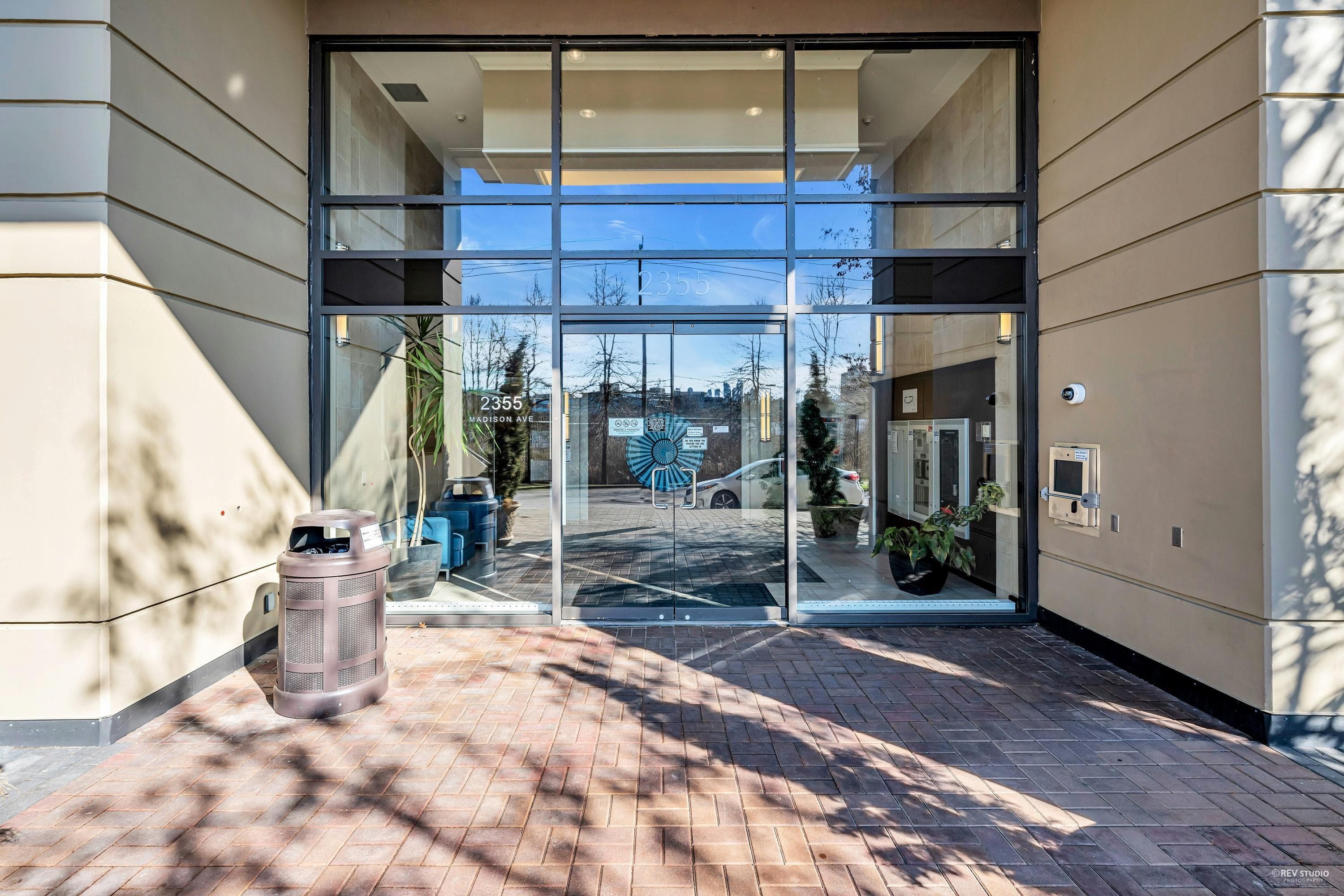 2202 - 2355 Madison Avenue, Burnaby, V5C 0B3 — photo 2