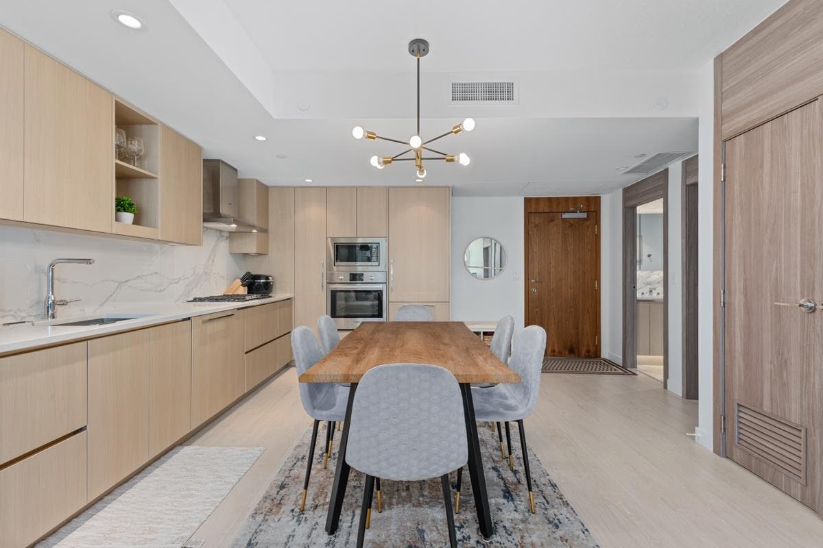 682 - 8671 Hazelbridge Way, Richmond, V6X 1R3 — photo 4