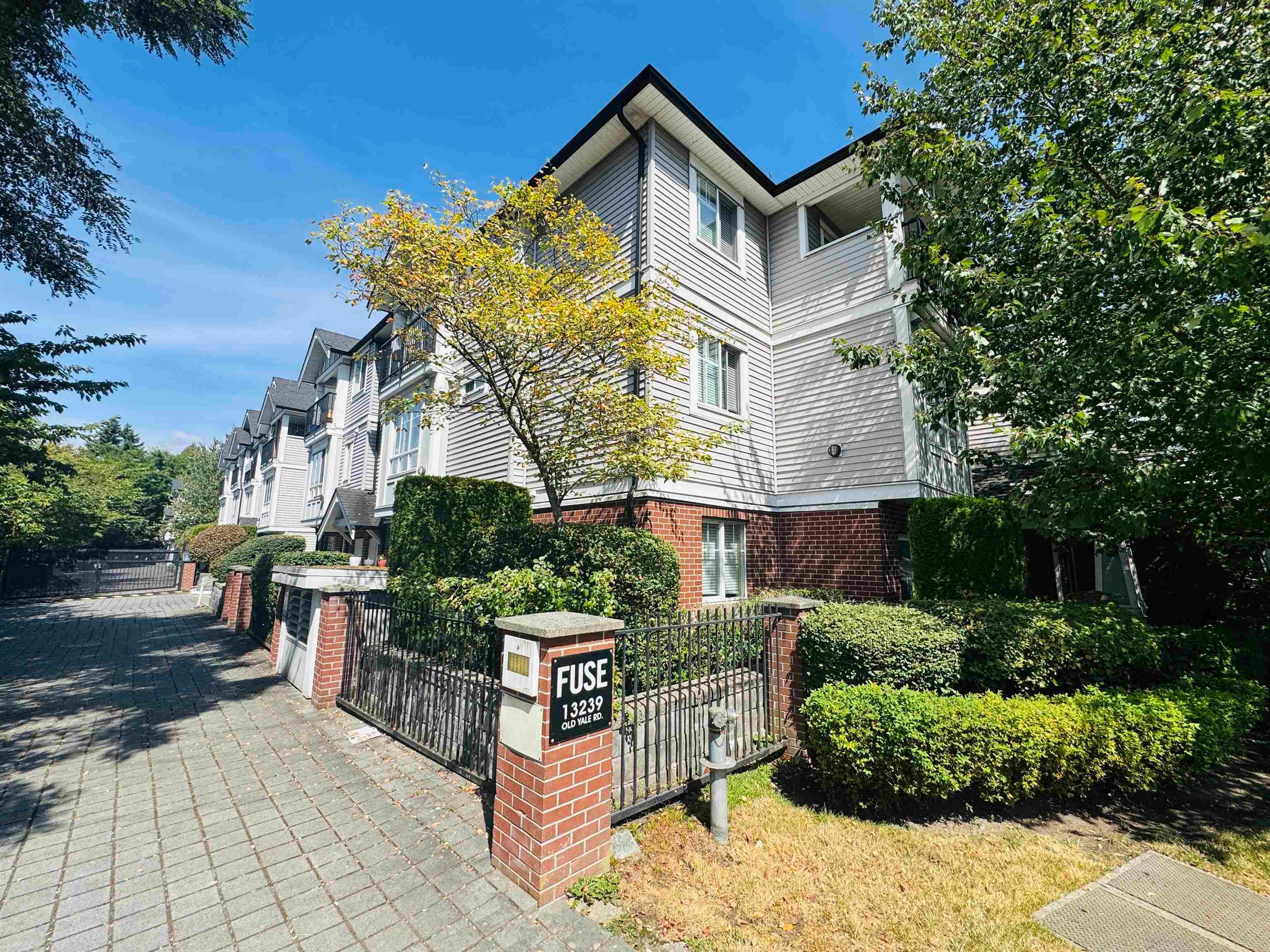 22 - 13239 Old Yale Road, Surrey, V3T 3C5 — photo 1
