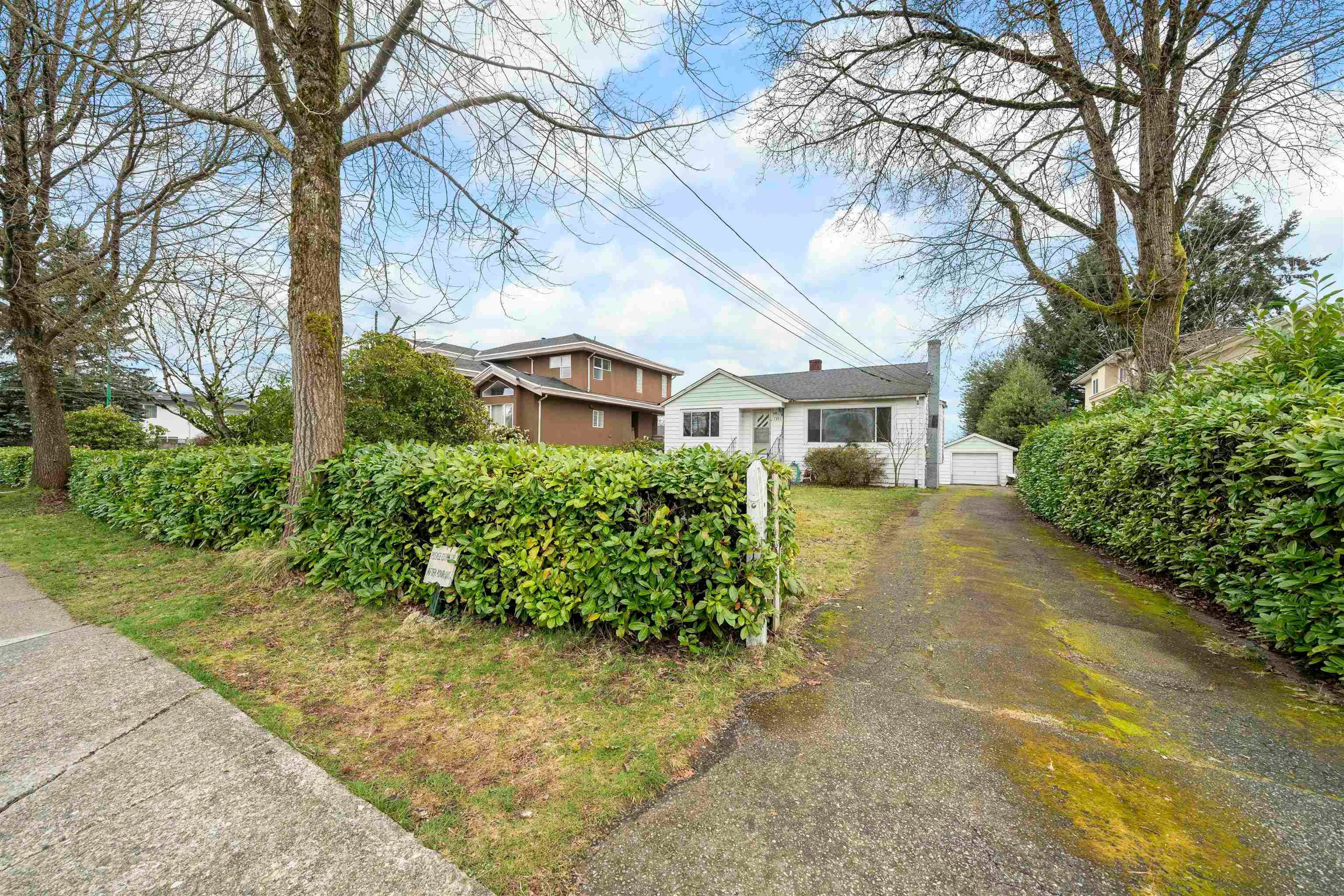 1371 Duthie Avenue, Burnaby, V5A 2R5 — photo 5