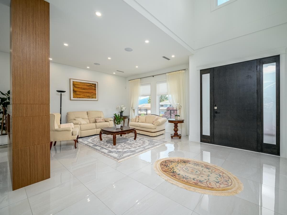 7268 Pandora Street, Burnaby, V5A 1B9 — photo 4