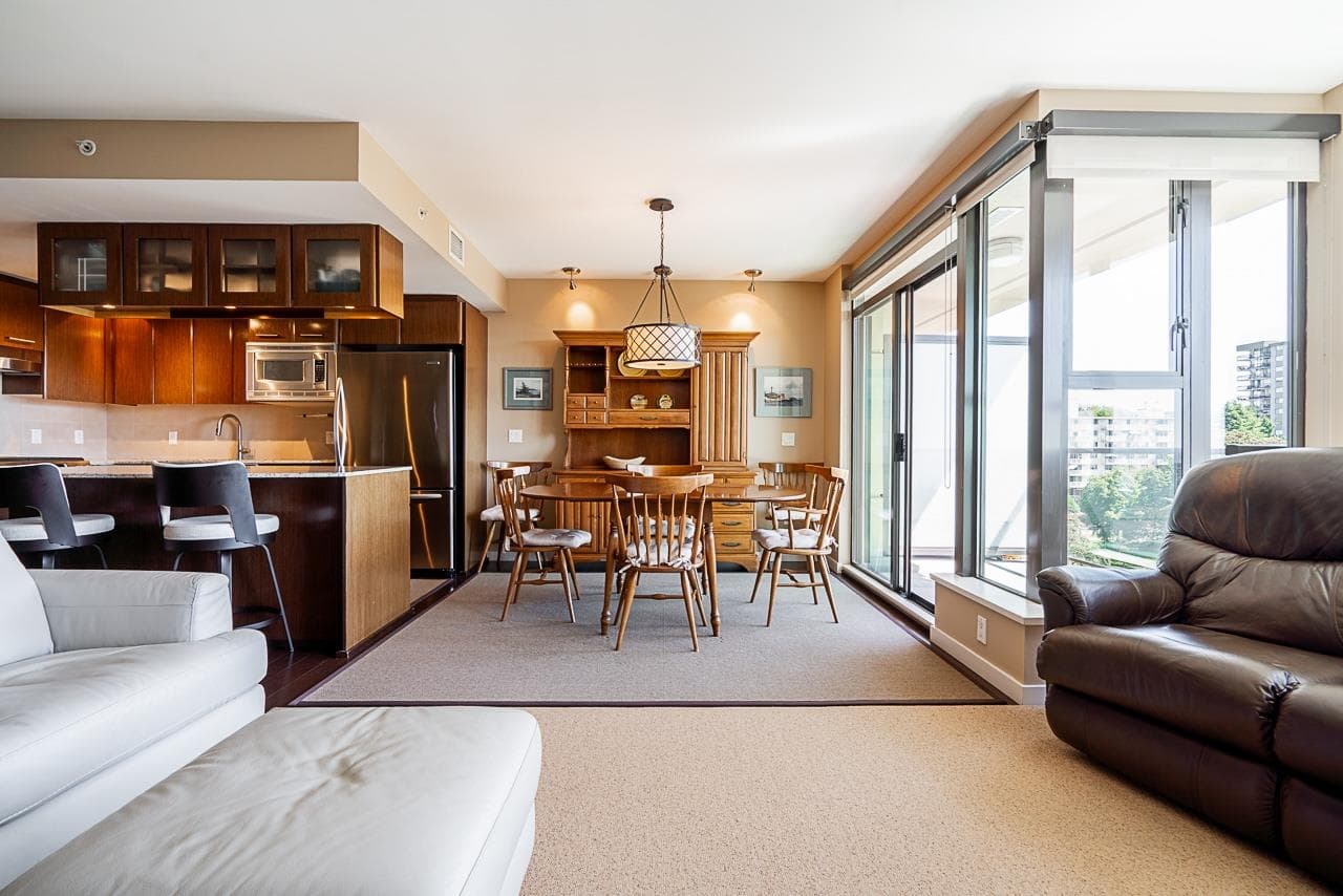 PH3 - 683 W Victoria Park, North Vancouver, V7M 0A2 — photo 4