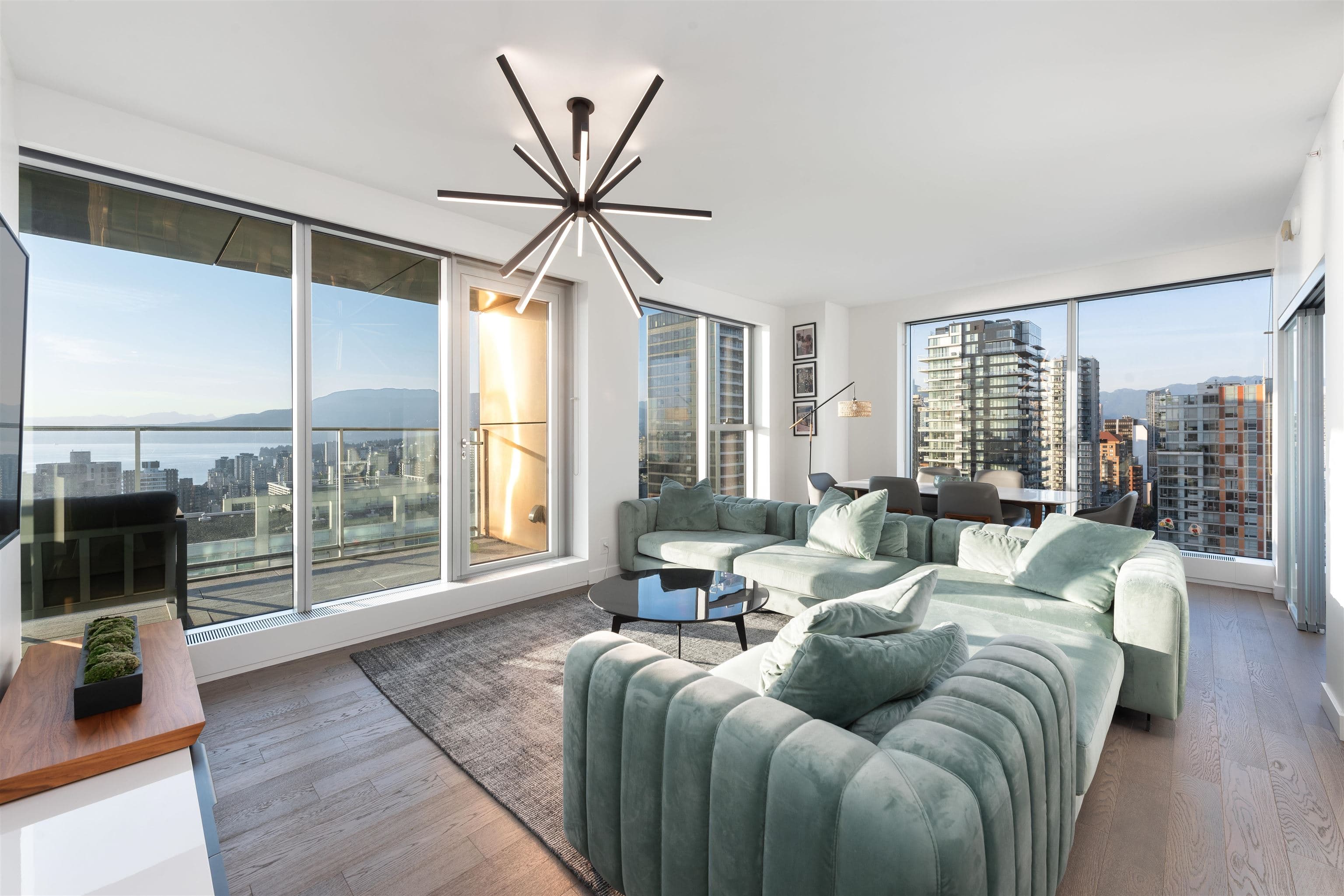 3906 - 1480 Howe Street, Vancouver, V6Z 0G5 — photo 2