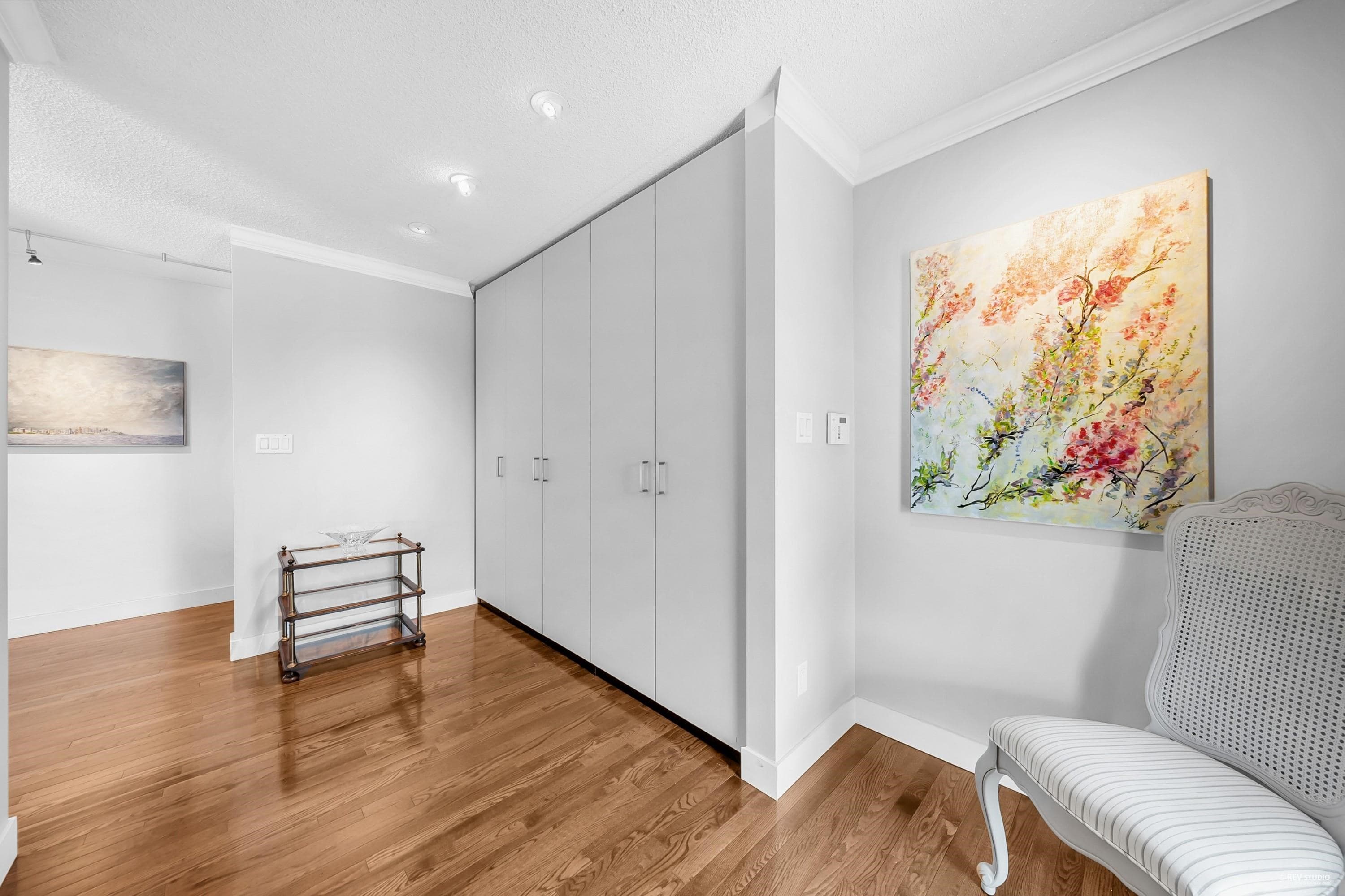 7665 Sapperton Avenue, Burnaby, V3N 4C9 — photo 3
