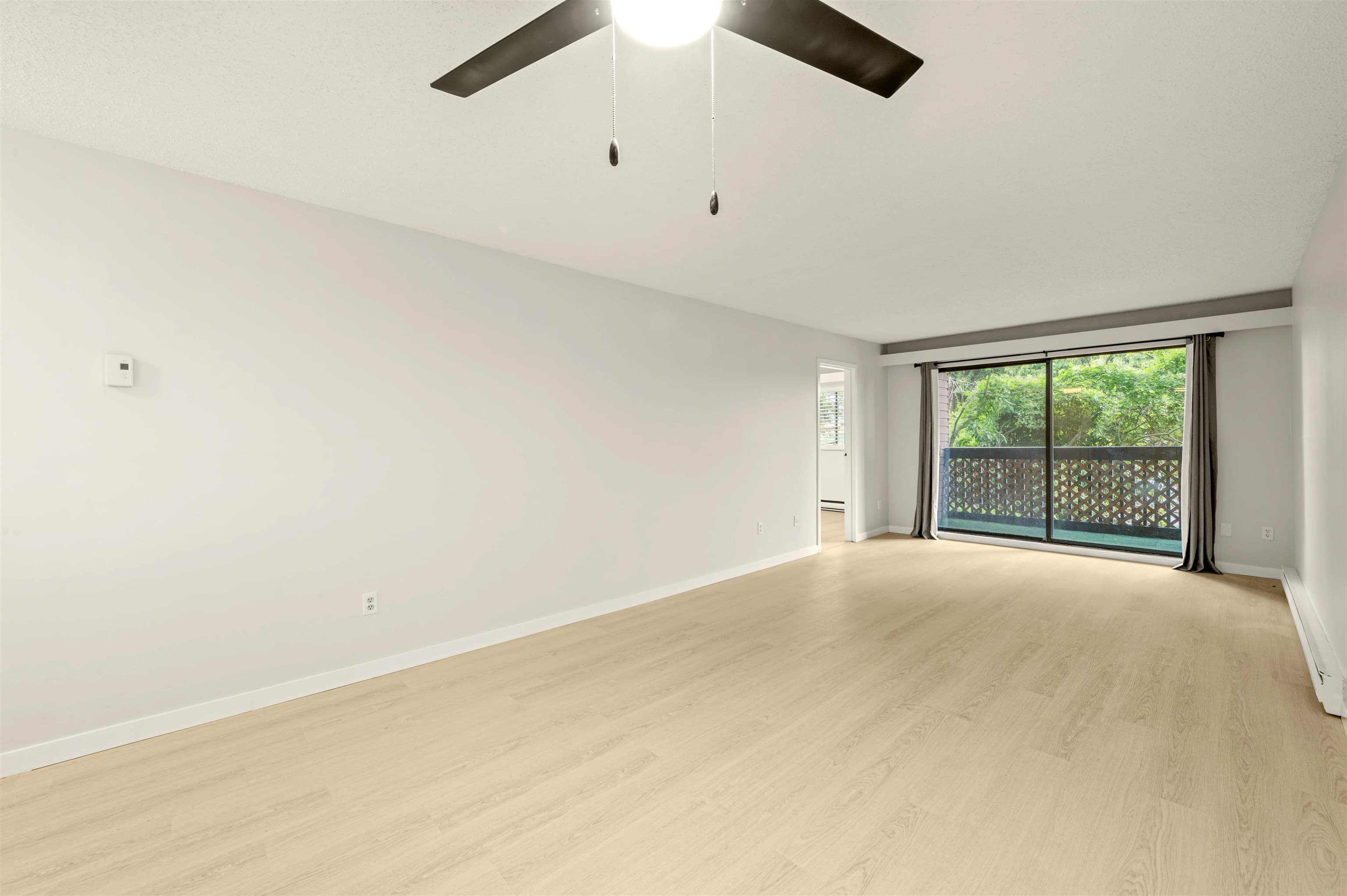 105 - 37 Agnes Street, New Westminster, V3L 5G9 — photo 4