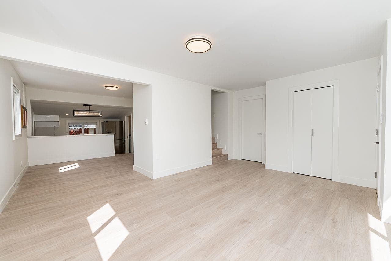 1747 Salisbury Avenue, Port Coquitlam, V3B 1X6 — photo 5