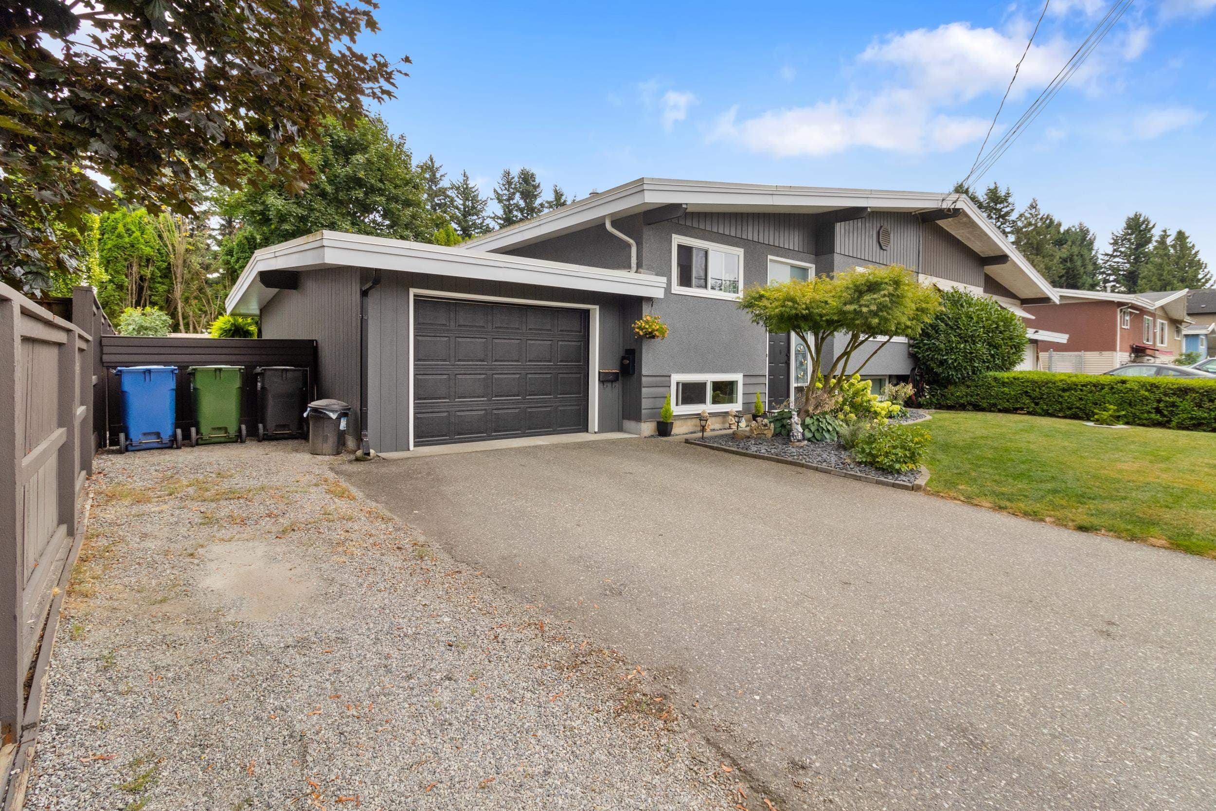 2174 Lynden Street, Abbotsford, V2T 3B5 — photo 2