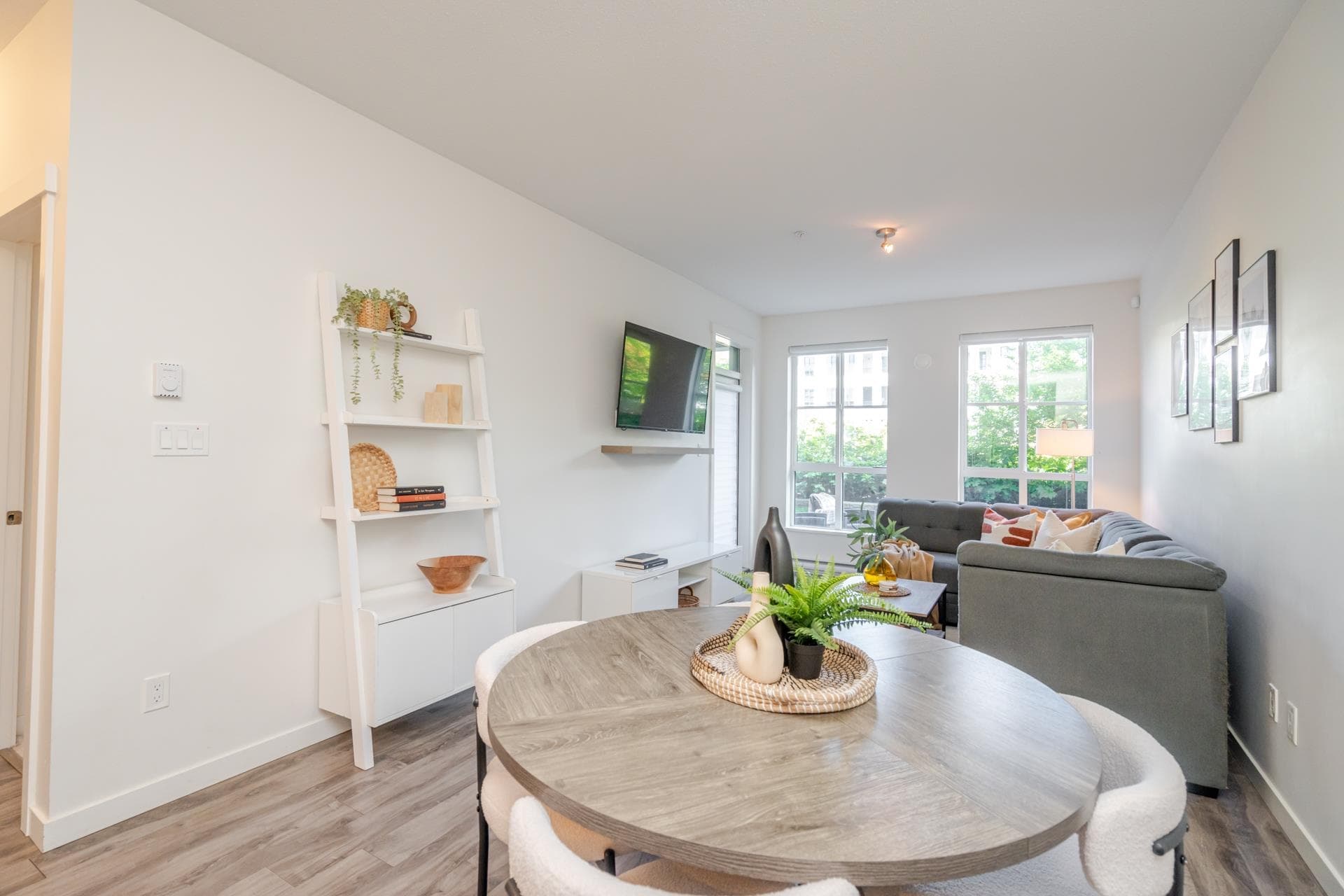 101 - 15137 33 Avenue, Surrey, V3Z 0Y1 — photo 2