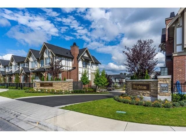 110 - 30989 Westridge Place, Abbotsford, V2T 0E7 — photo 1