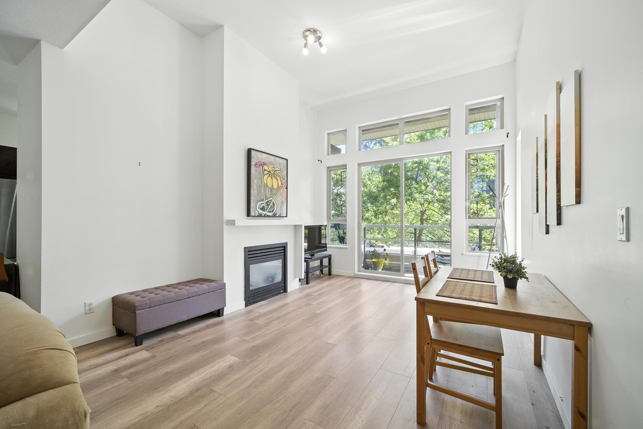 407 - 9319 University Crescent, Burnaby — sold