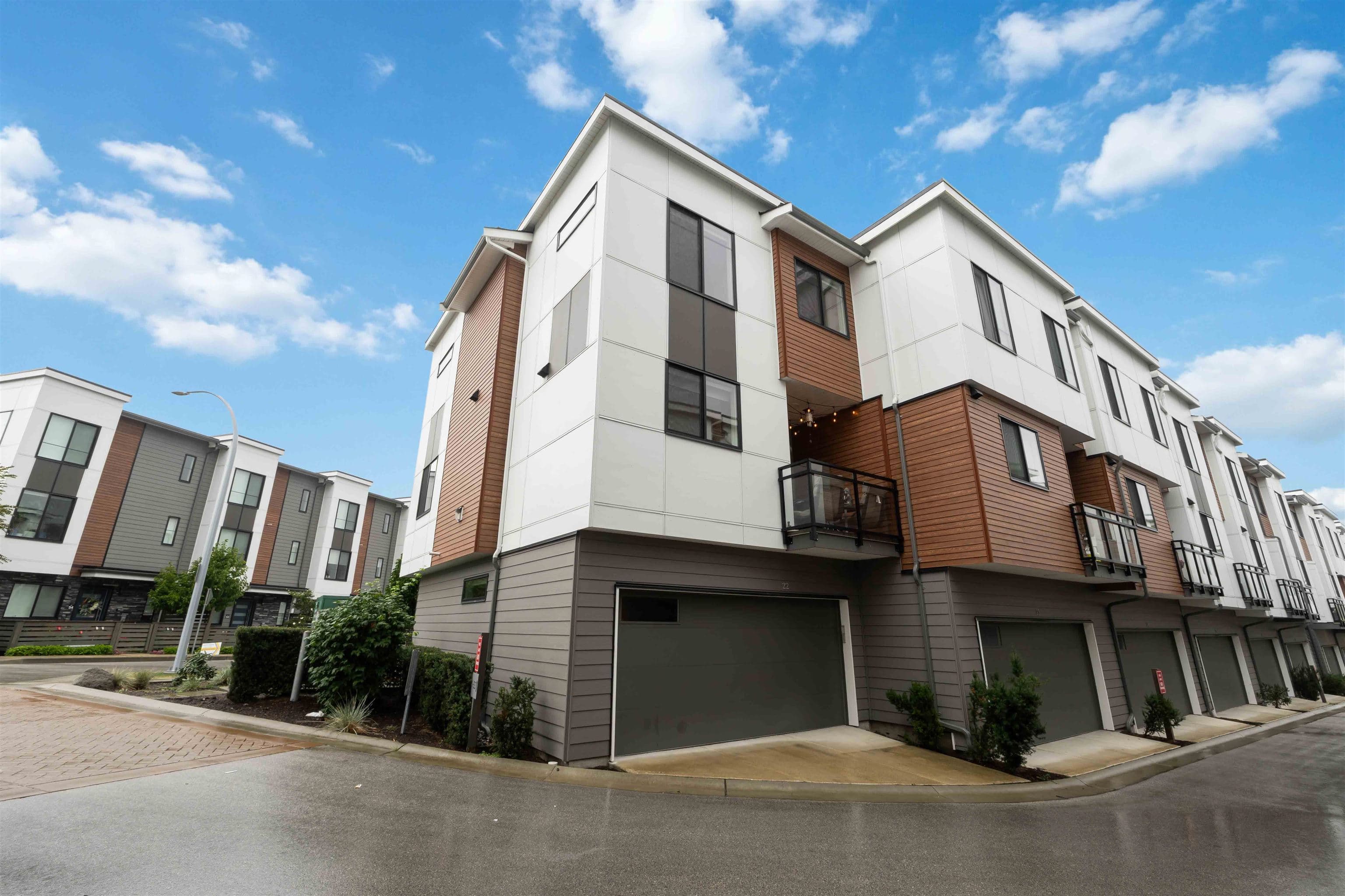 22 - 1639 162 Street, Surrey