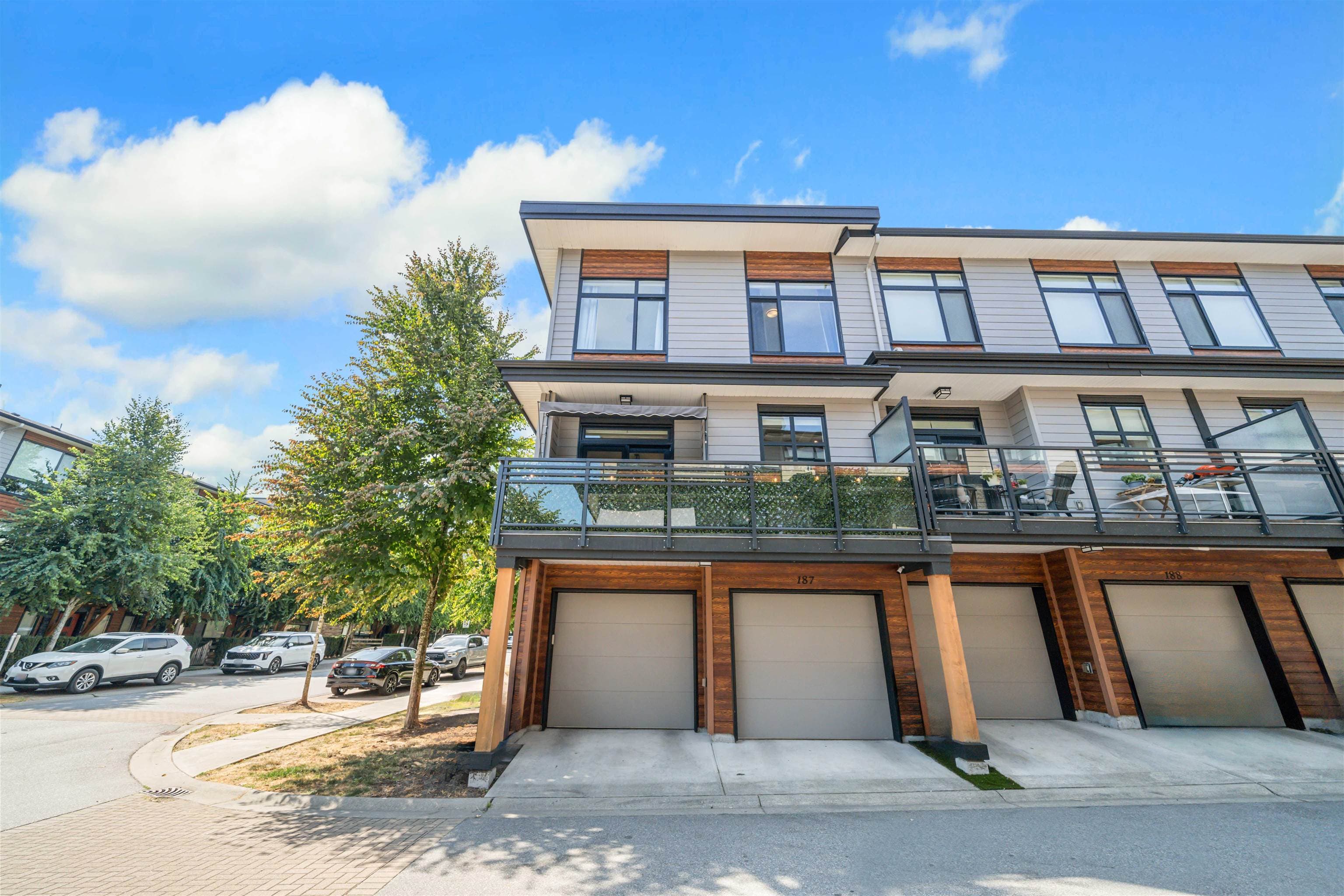 187 - 16488 64 Avenue, Surrey, V3S 6X6 — photo 2