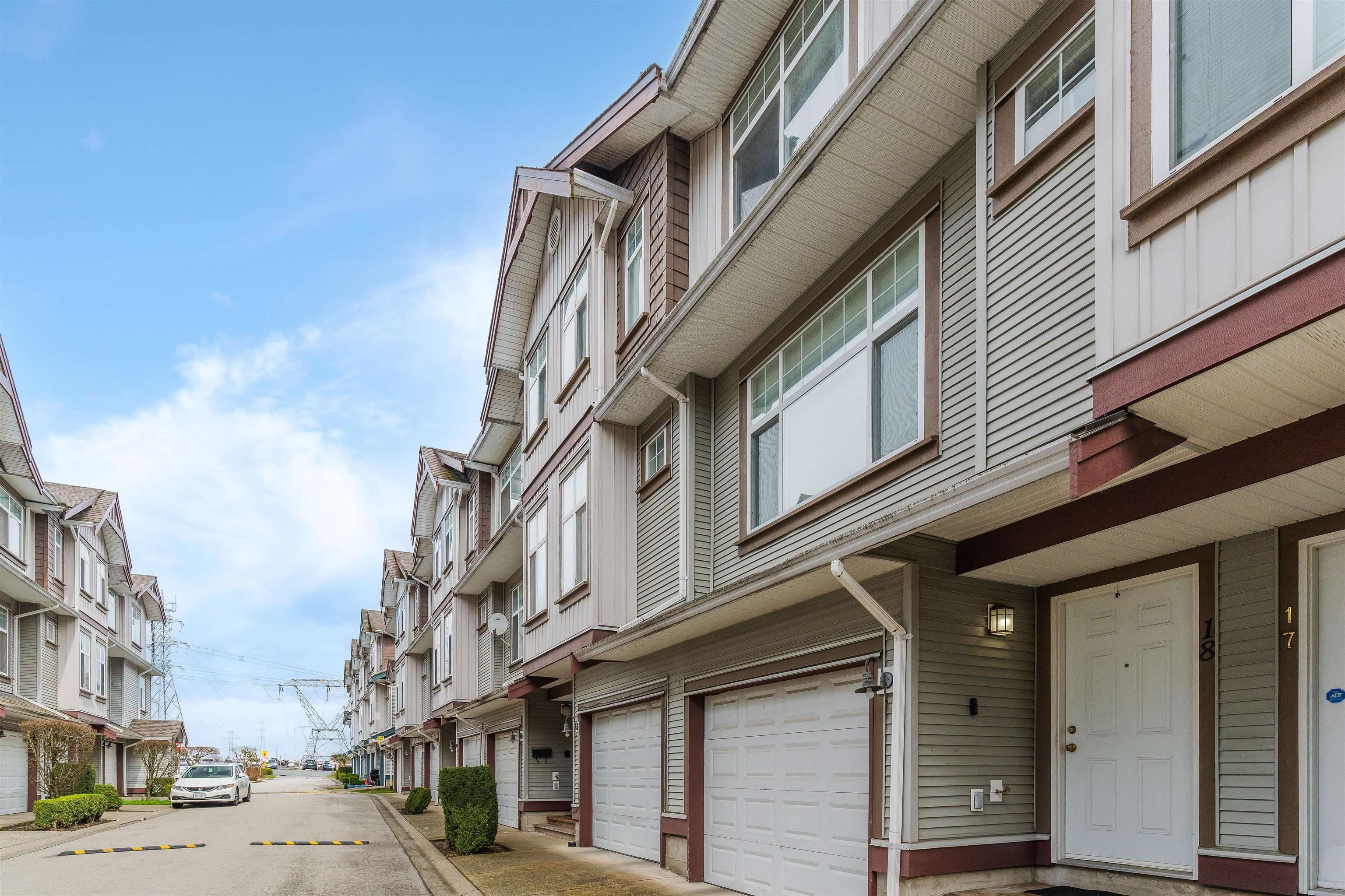 18 - 12585 72 Avenue, Surrey, V3W 1R9 — photo 2