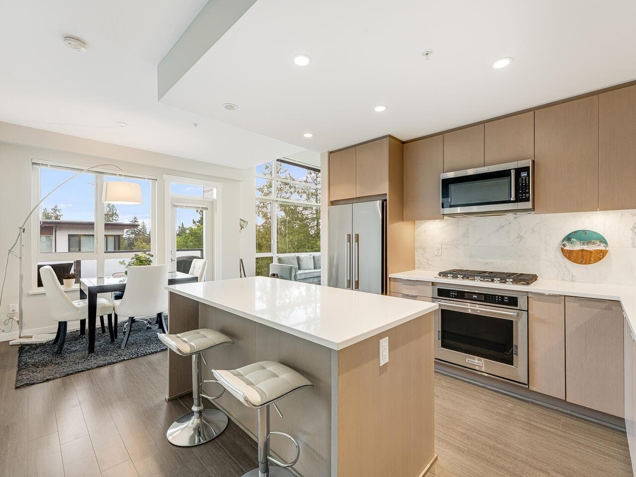 401 - 2651 Library Lane, North Vancouver, V7J 0C1 — photo 1