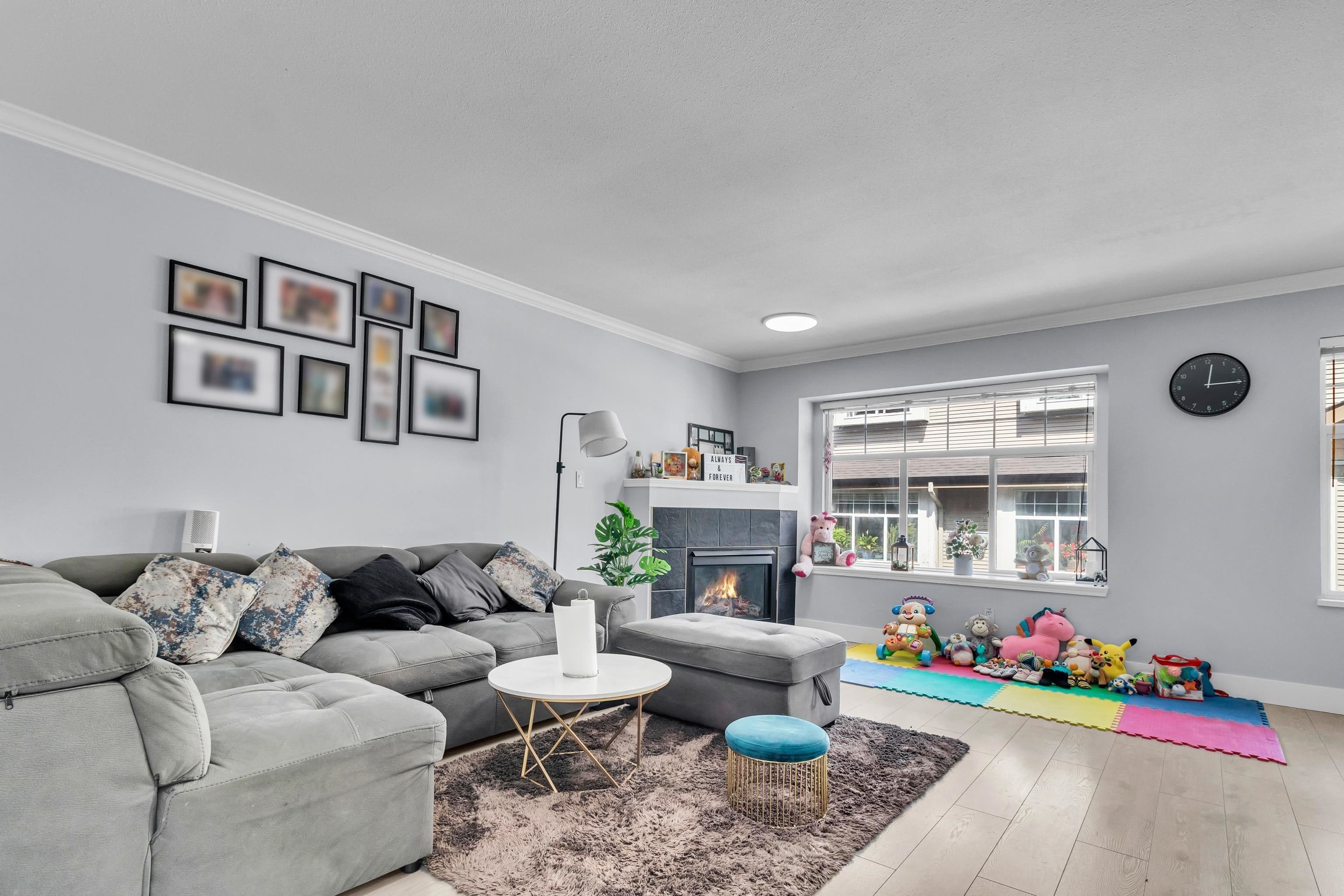 202 - 9580 Prince Charles Boulevard, Surrey, V3V 1S6 — photo 2
