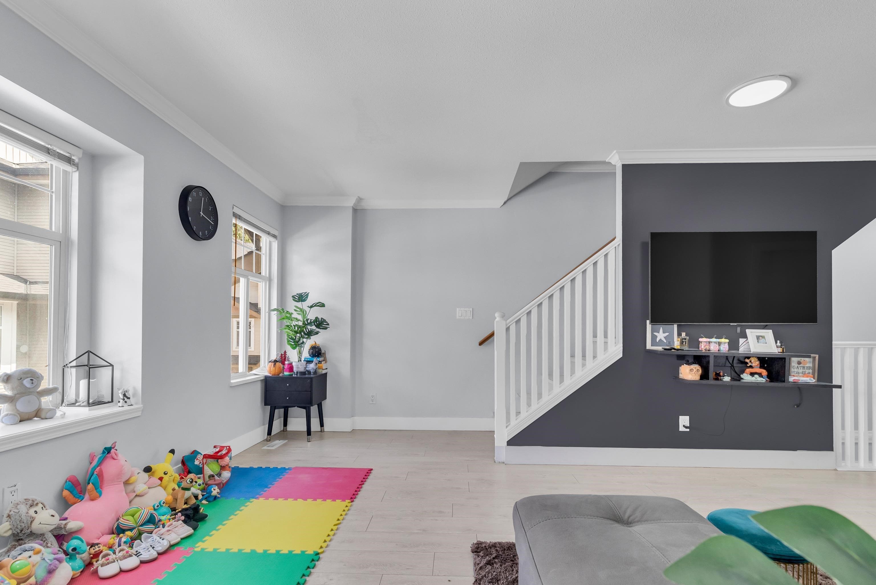 202 - 9580 Prince Charles Boulevard, Surrey, V3V 1S6 — photo 5