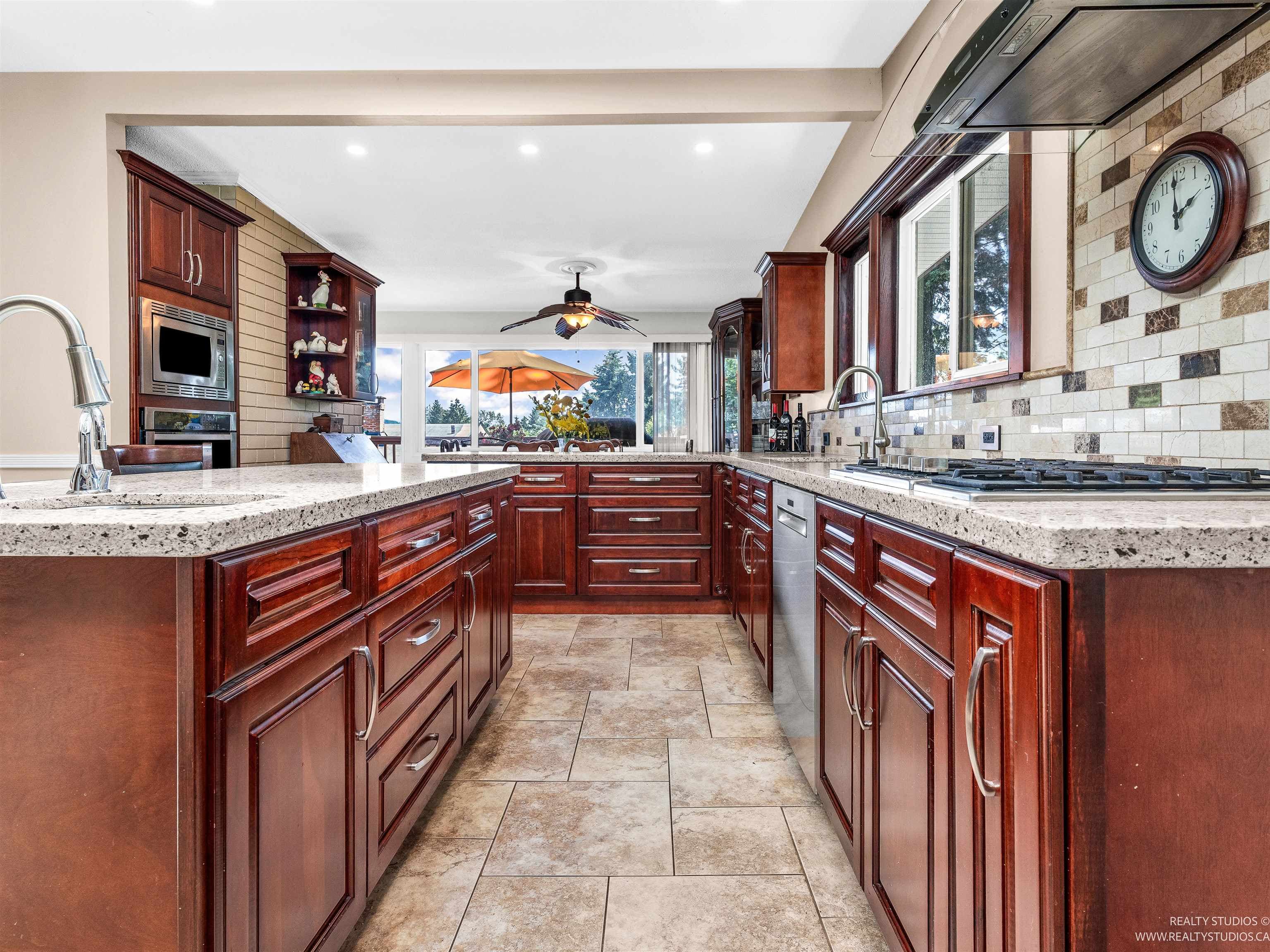 2990 Eddystone Crescent, North Vancouver, V7H 1B9 — photo 4