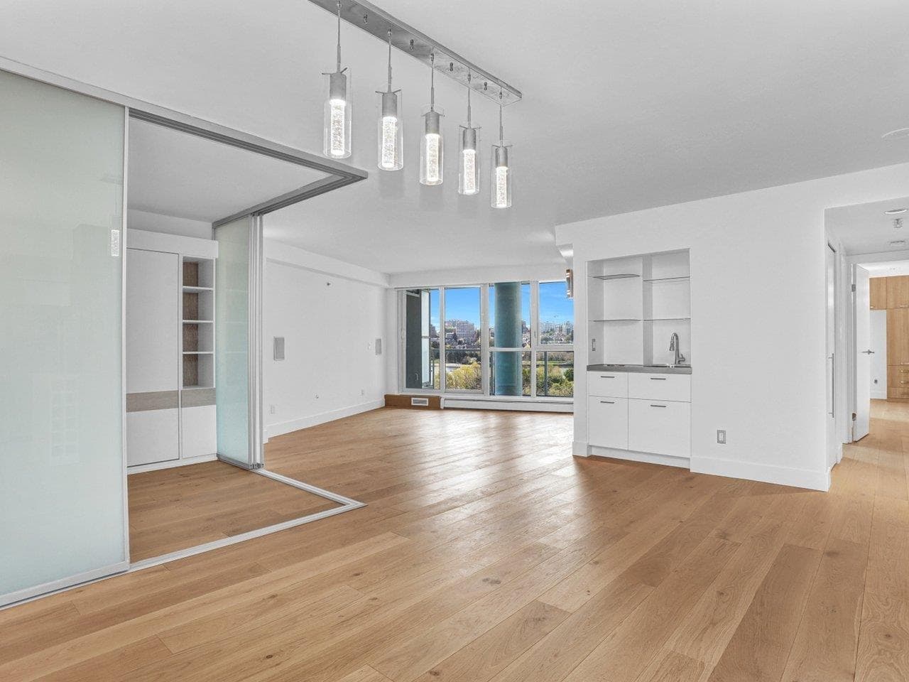 802 - 1318 Homer Street, Vancouver, V6B 6A7 — photo 2