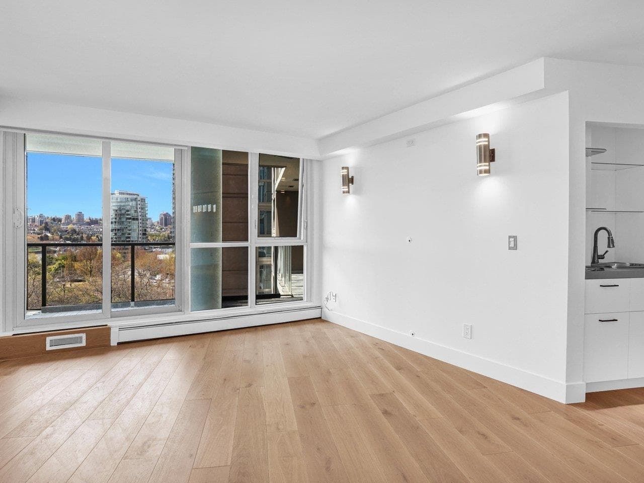 802 - 1318 Homer Street, Vancouver, V6B 6A7 — photo 4