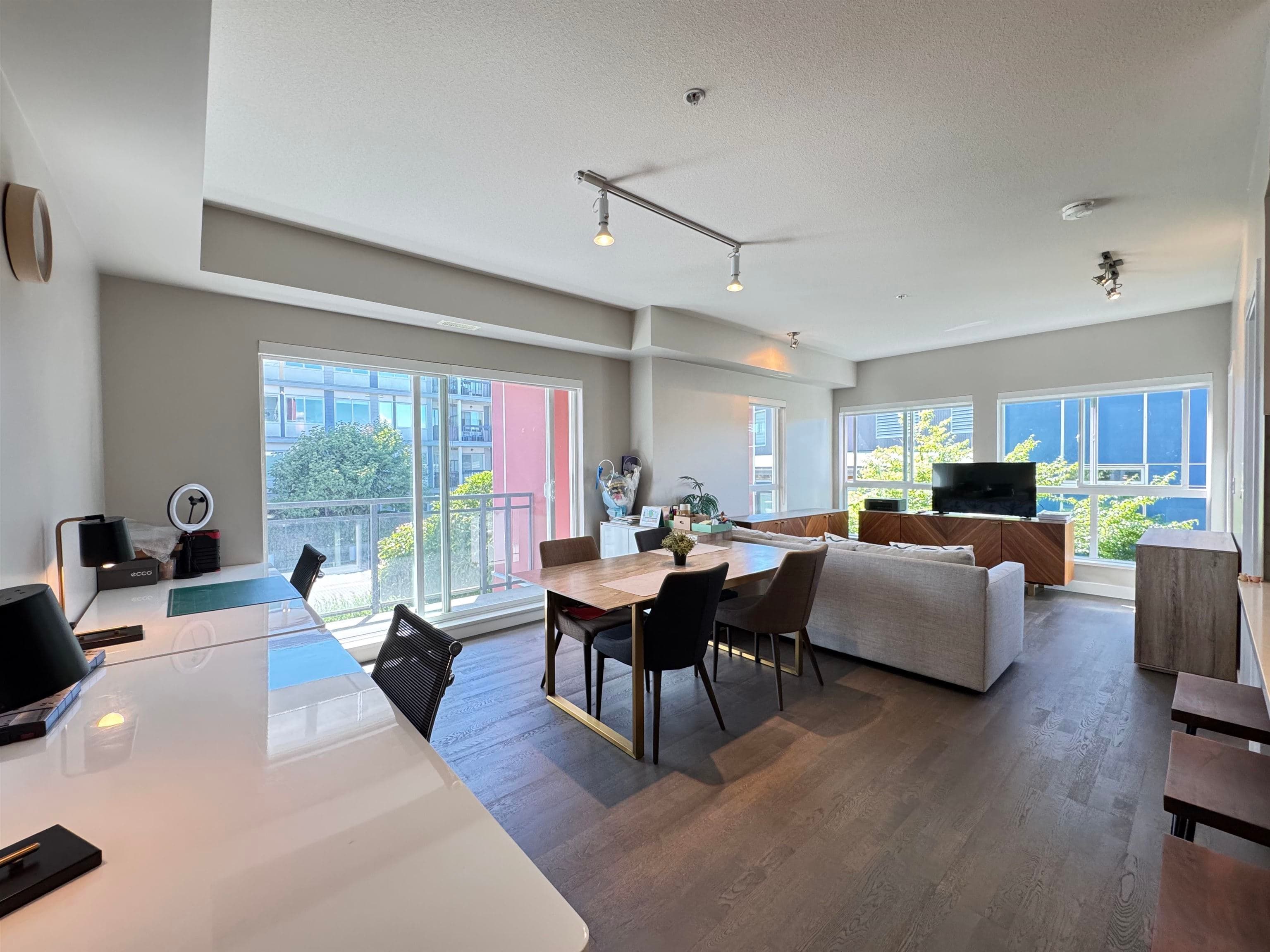 206 - 10033 River Drive, Richmond, V6X 0L1 — photo 3