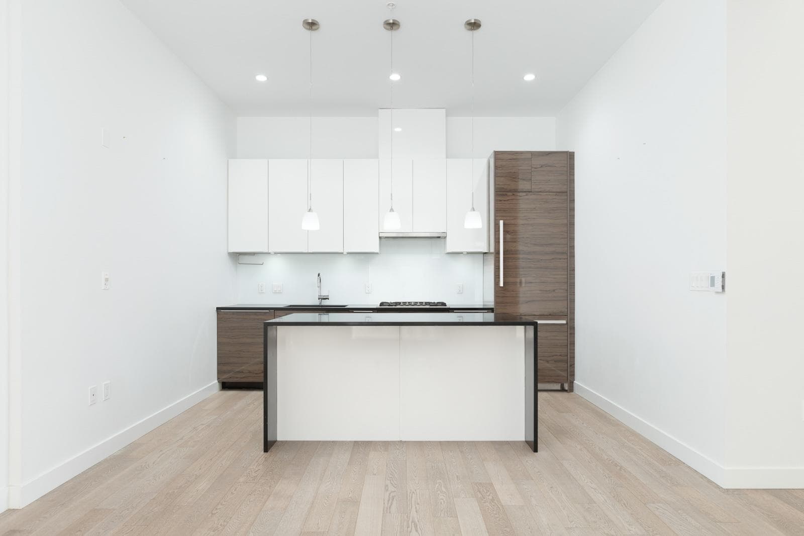 510 W 28th Avenue, Vancouver, V5Z 2Y8 — photo 2
