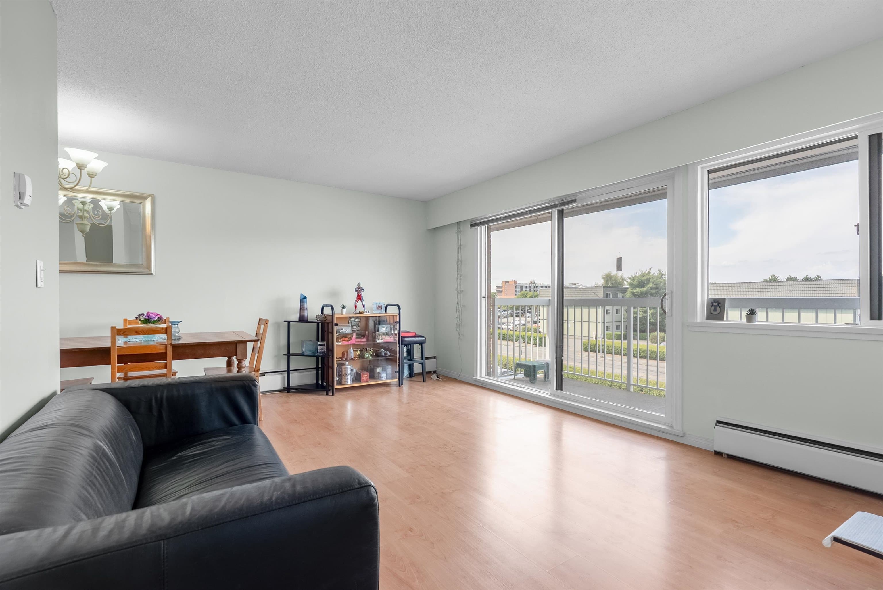 301 - 8060 Ryan Road, Richmond, V7A 2E5 — photo 2