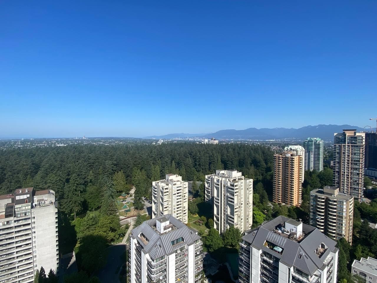 2506 - 6468 Willingdon Avenue, Burnaby, V5H 0L3 — photo 2