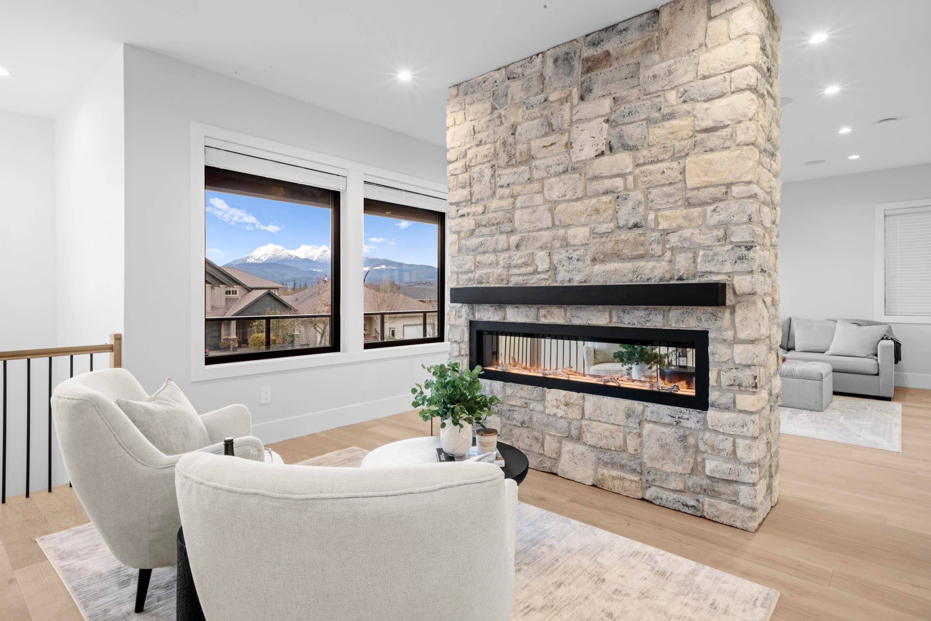 21996 Isaac Crescent, Maple Ridge, V2X 8N8 — photo 3