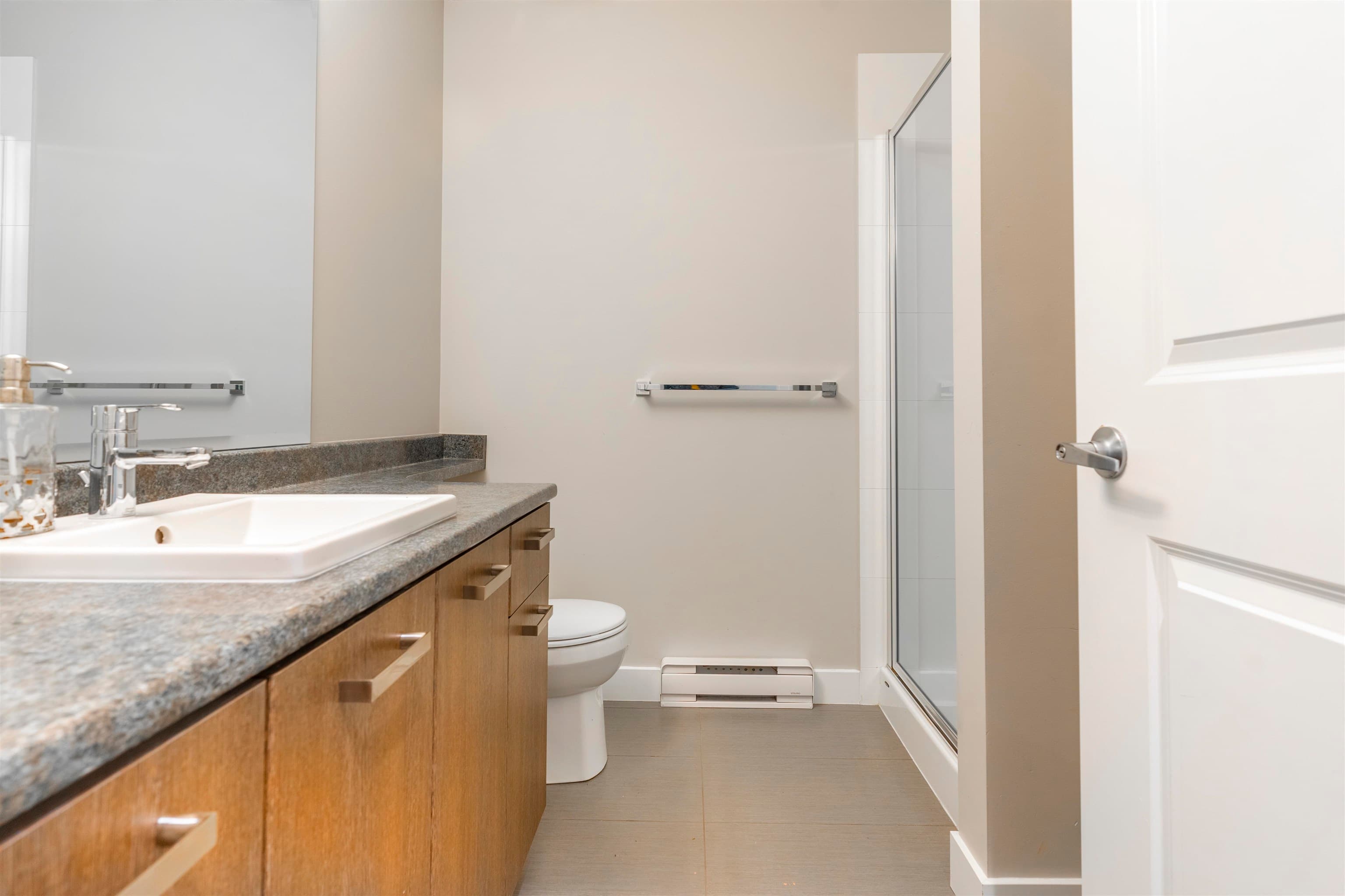88 - 5888 144 Street, Surrey, V3X 0G8 — photo 4