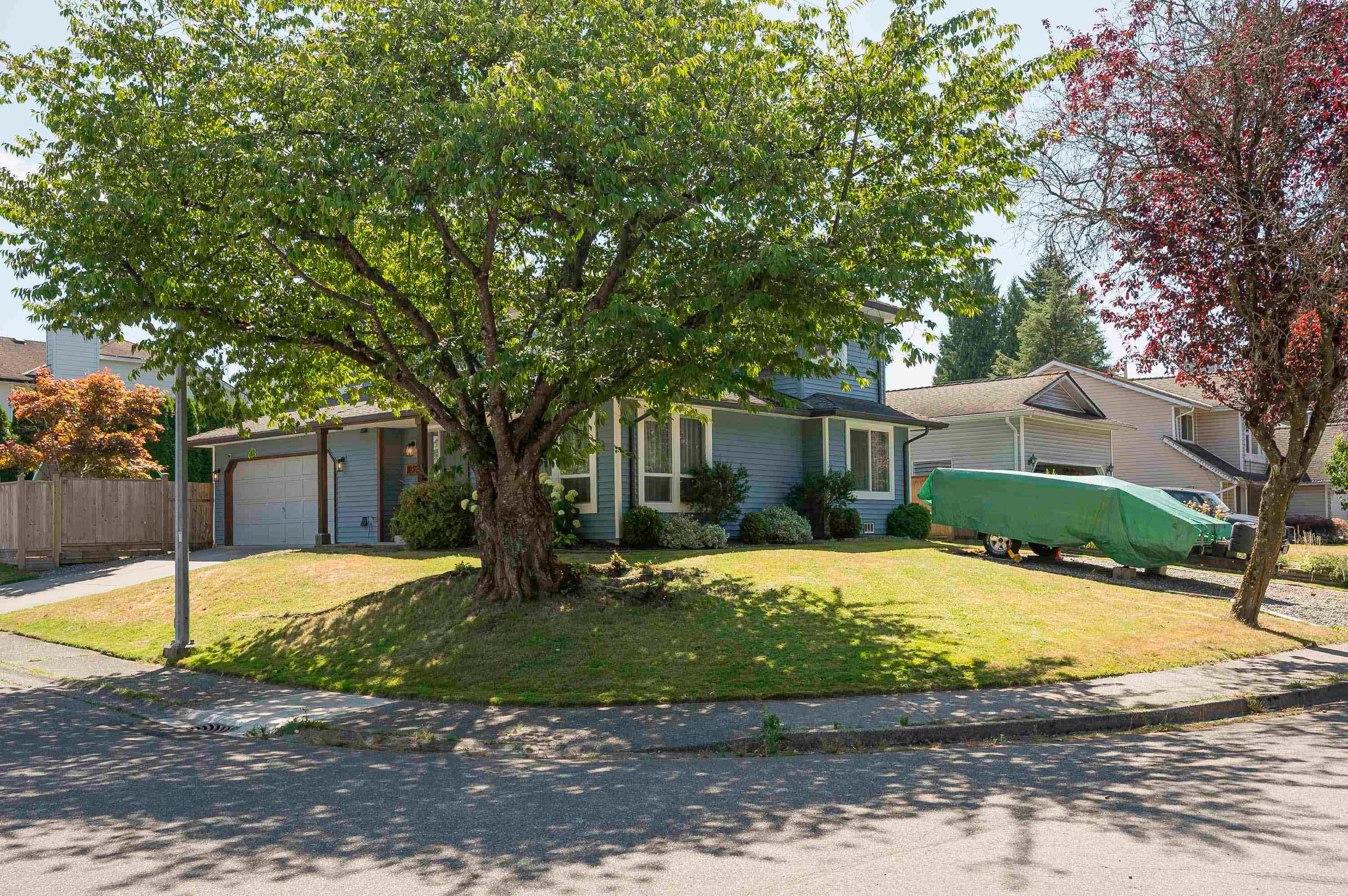 9297 211 Street, Langley, V1M 2B2 — photo 3