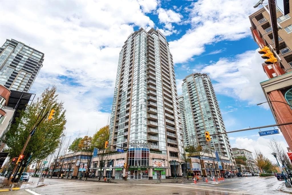 1201 - 2978 Glen Drive, Coquitlam