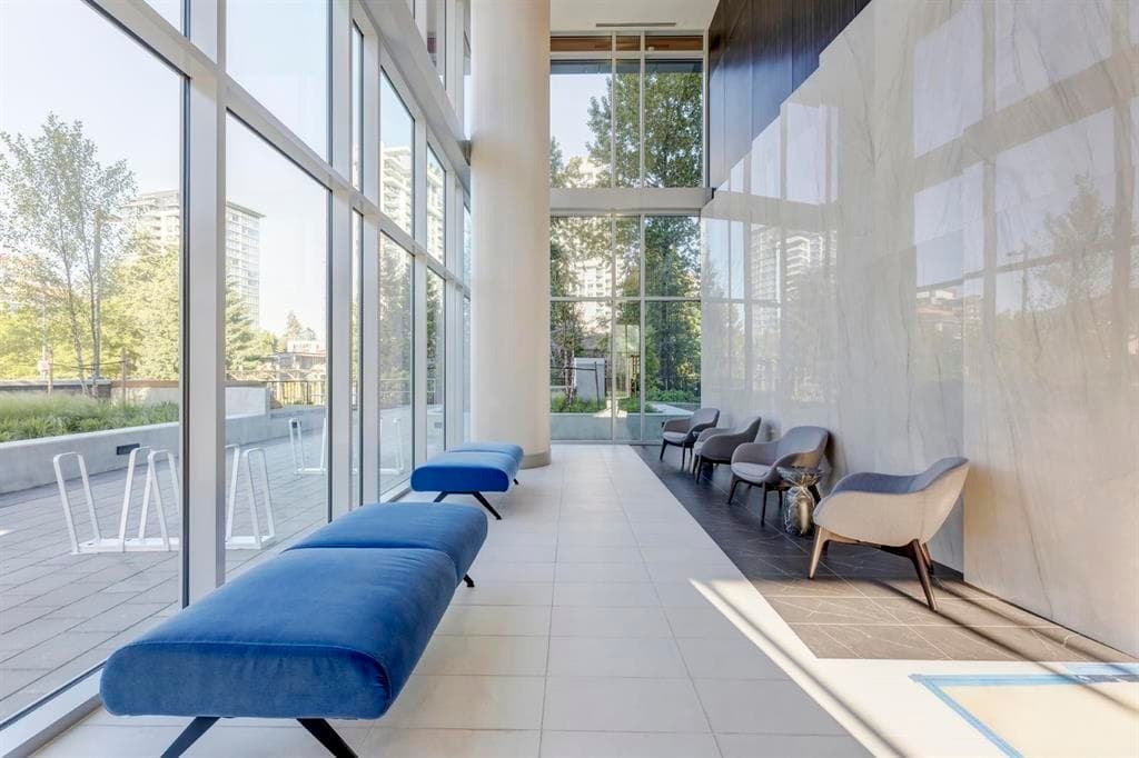 2207 - 200 Klahanie Court, West Vancouver, V7P 0E4 — photo 2
