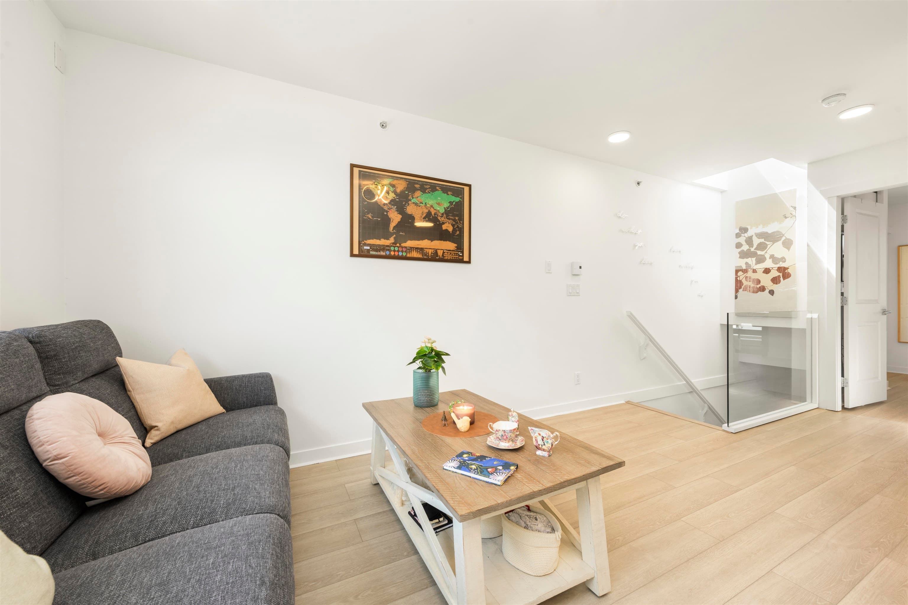 11 - 618 W 6th Avenue, Vancouver, V5Z 1A3 — photo 2