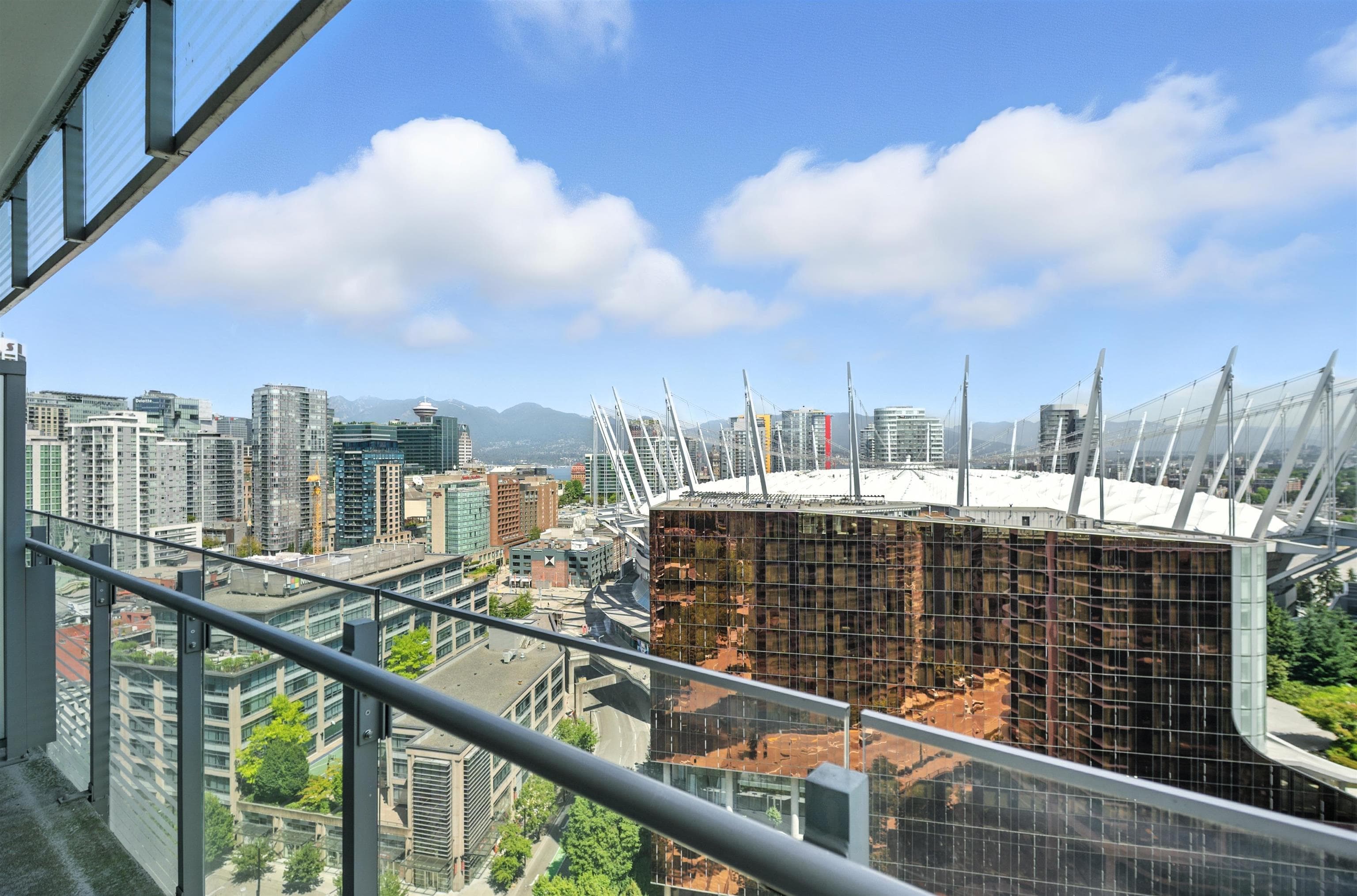 2307 - 89 Nelson Street, Vancouver, V6Z 0E8 — photo 3