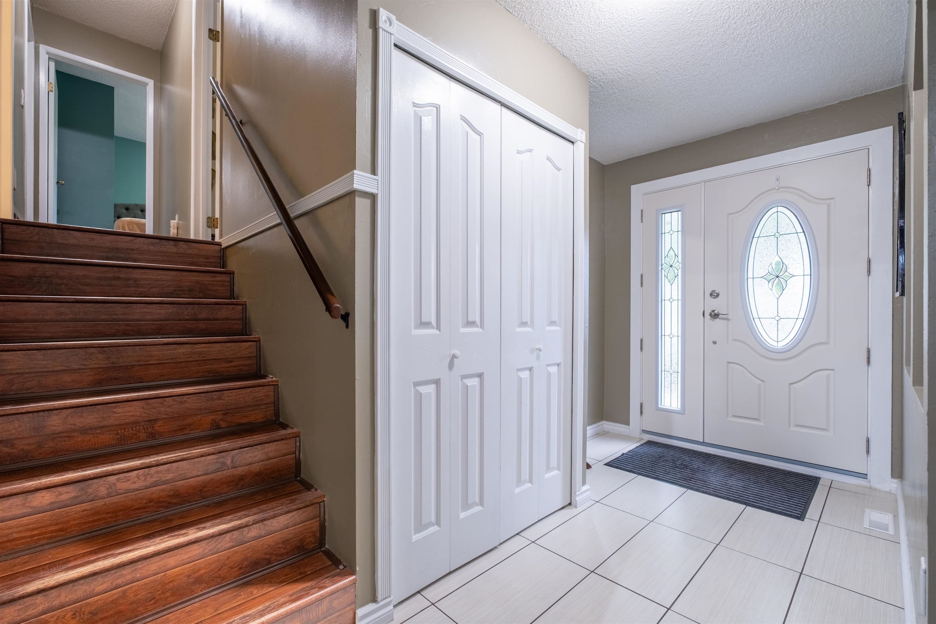9222 132a Street, Surrey, V3V 7E1 — photo 4