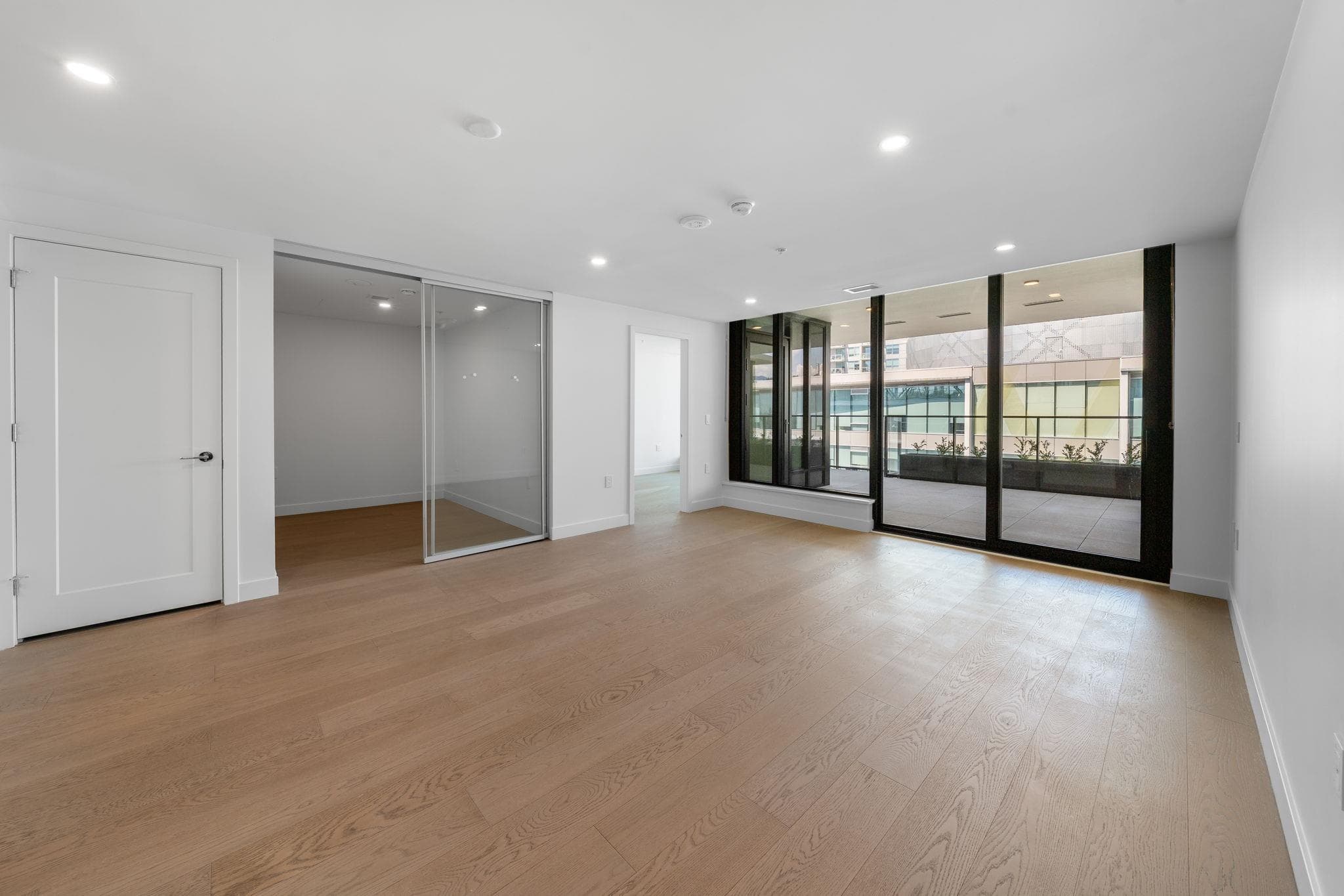 612 - 135 E 13th Street, North Vancouver, V7L 0J8 — photo 4