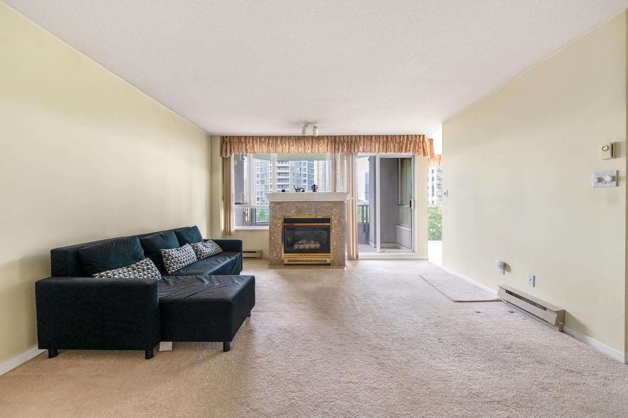 840 - 4825 Hazel Street, Burnaby, V5H 4N4 — photo 4