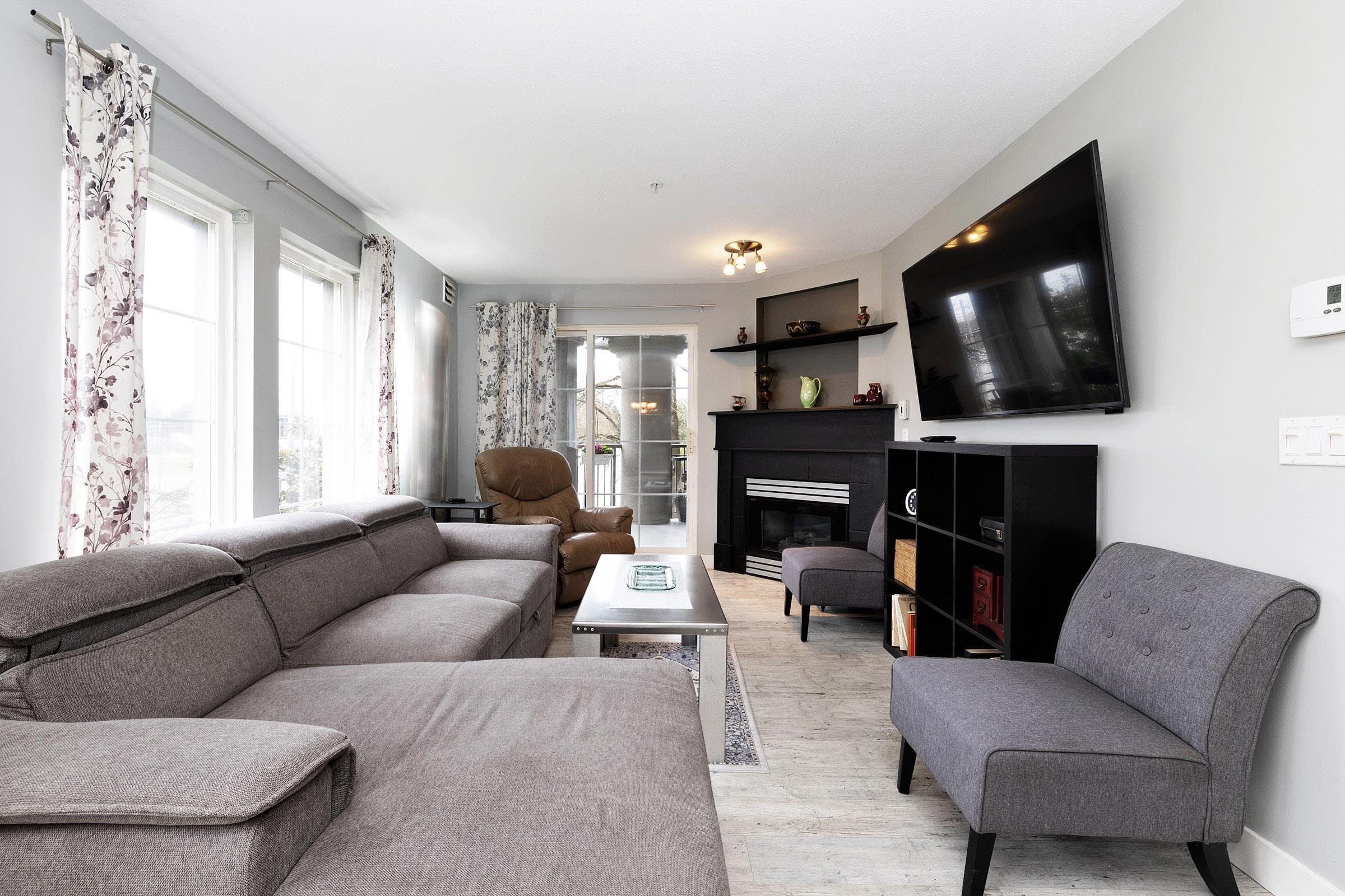 203 - 1669 Grant Avenue, Port Coquitlam, V3B 7W9 — photo 3