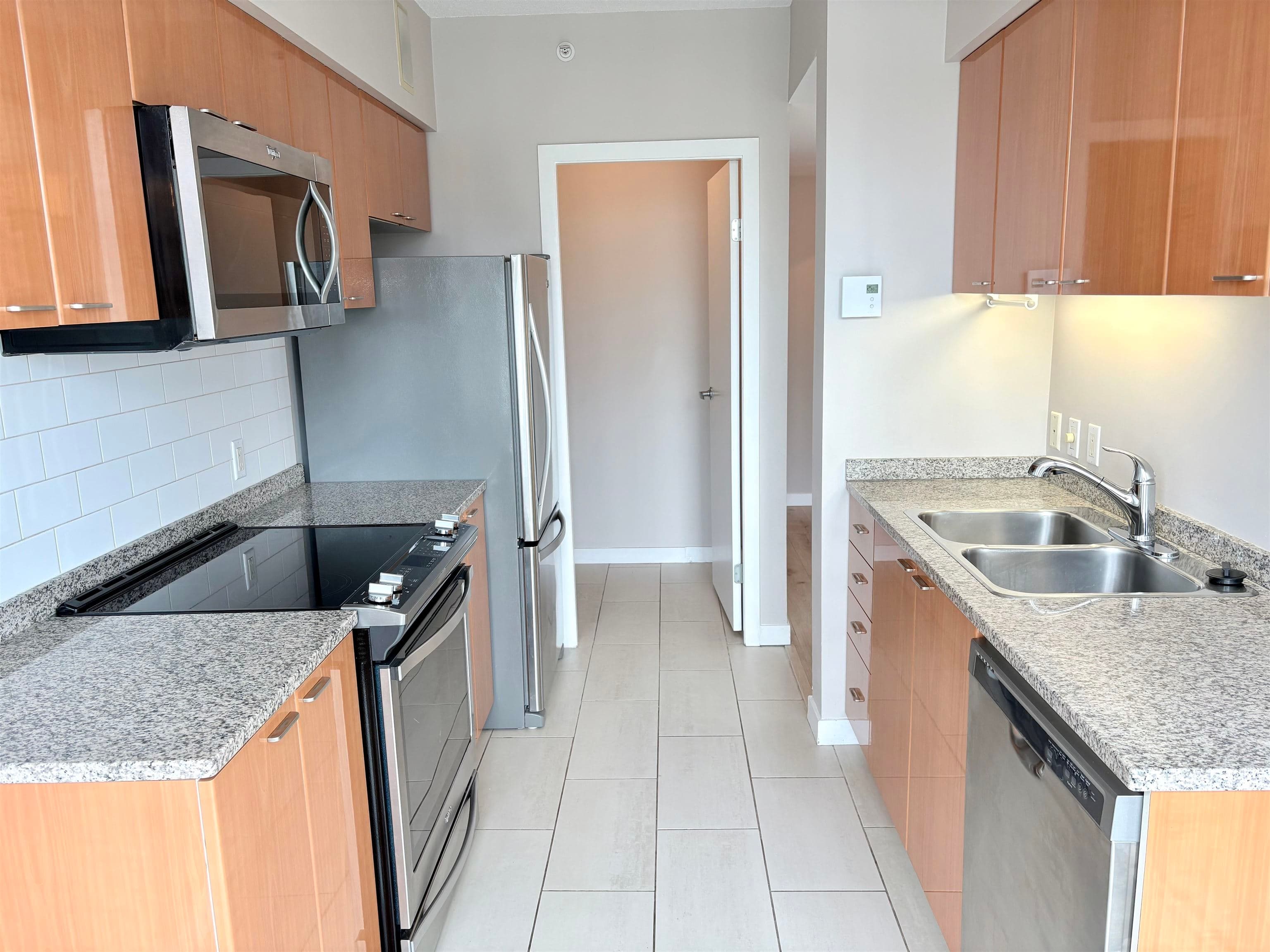 2704 - 1200 W Georgia, Vancouver, V6E 4R2 — photo 5