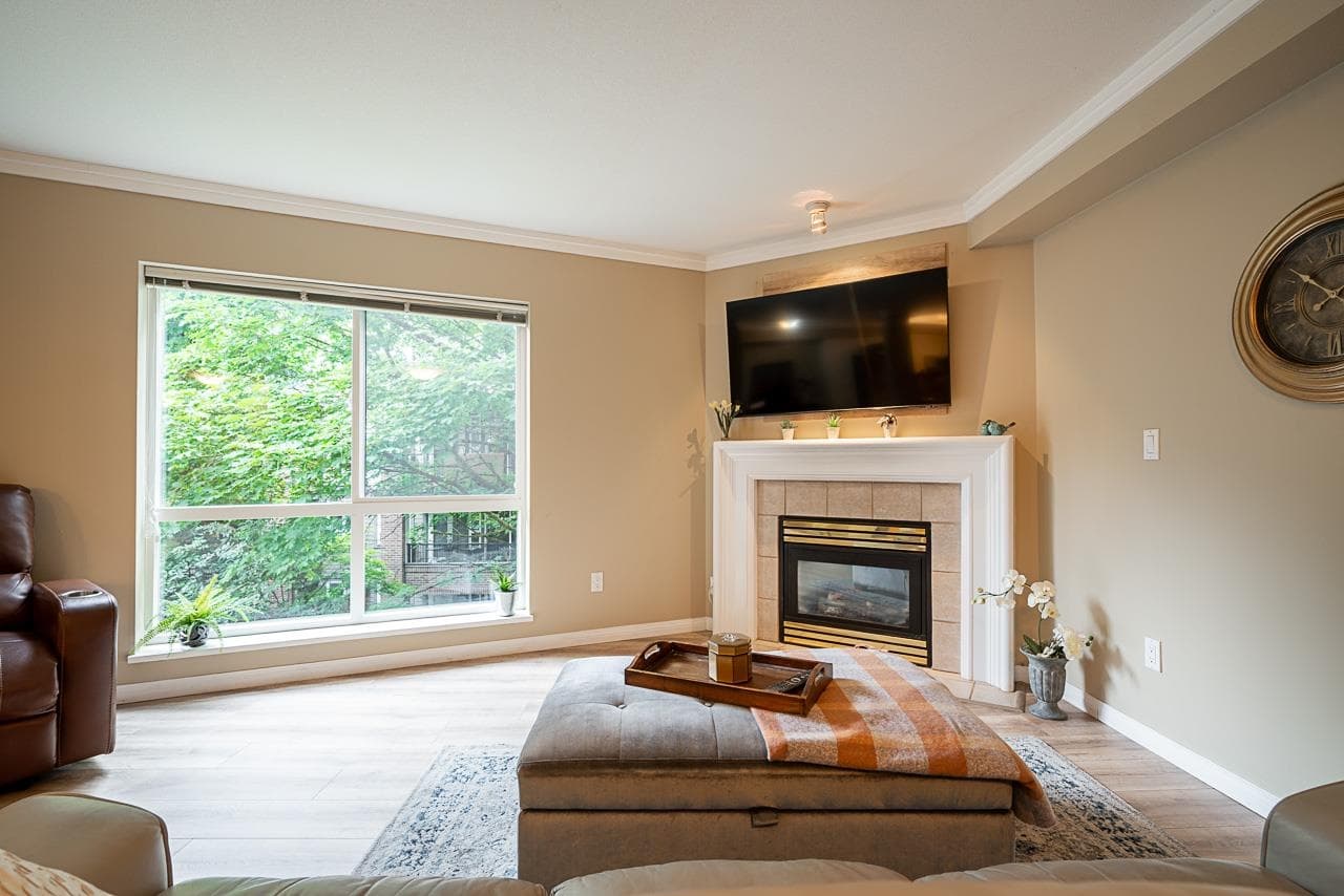 210 - 15150 29a Avenue, Surrey, V4P 3B1 — photo 3