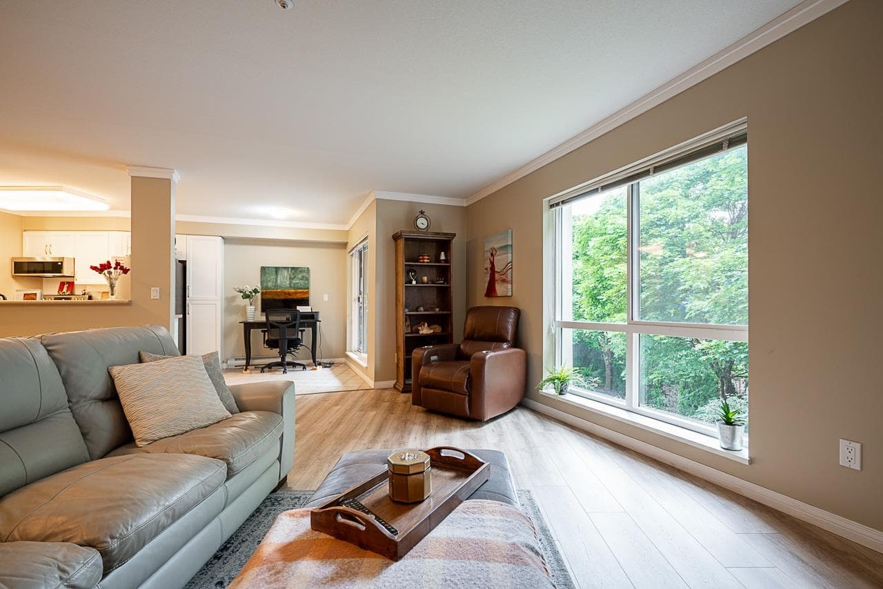 210 - 15150 29a Avenue, Surrey, V4P 3B1 — photo 4