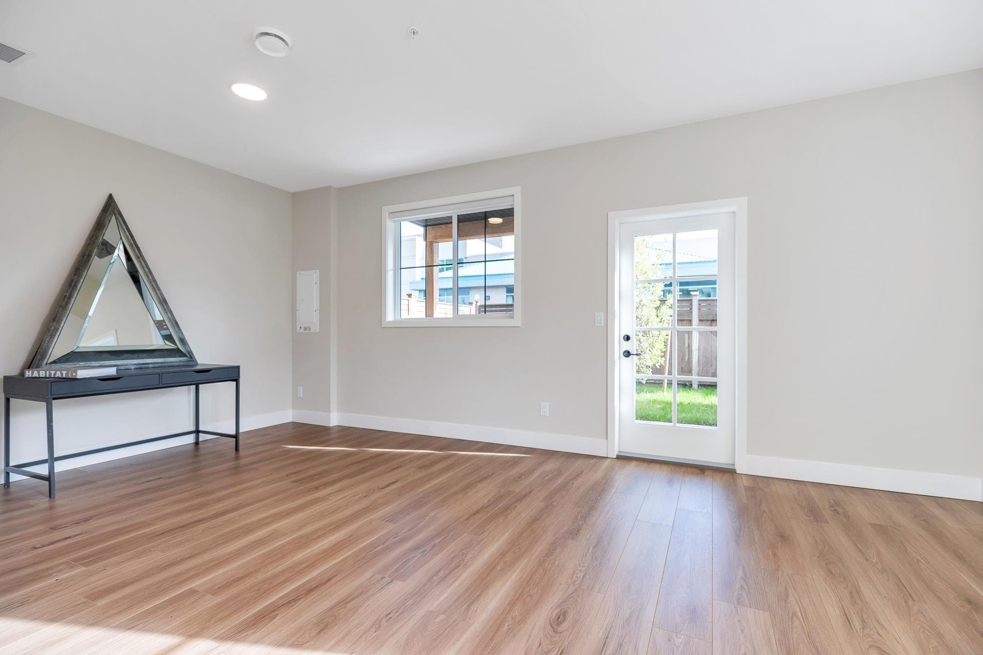 8 - 6590 Fern Street, Chilliwack, V2R 2Z7 — photo 3